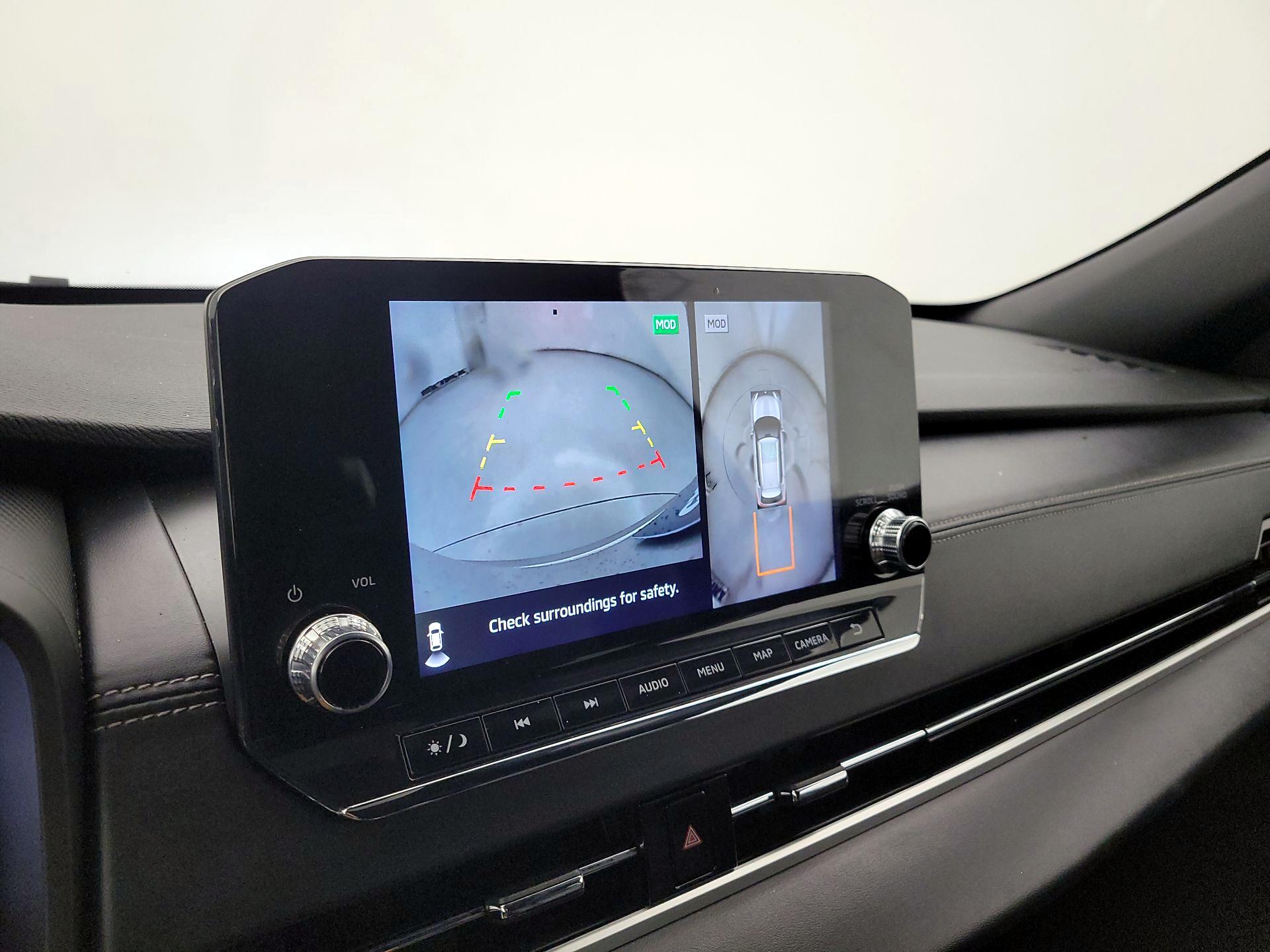 Thumbnail: 2023 Mitsubishi Outlander - 14