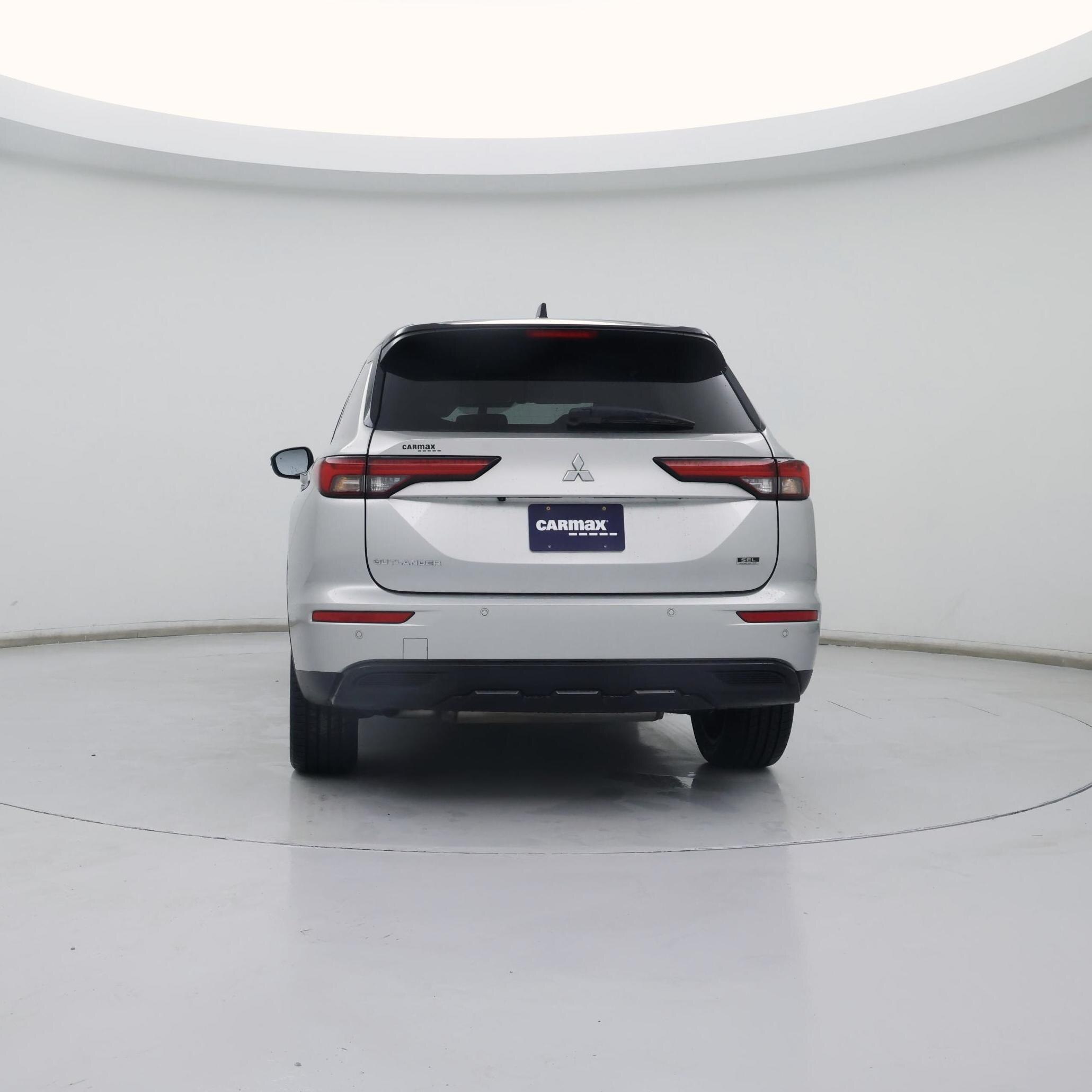 Thumbnail: 2023 Mitsubishi Outlander - 6