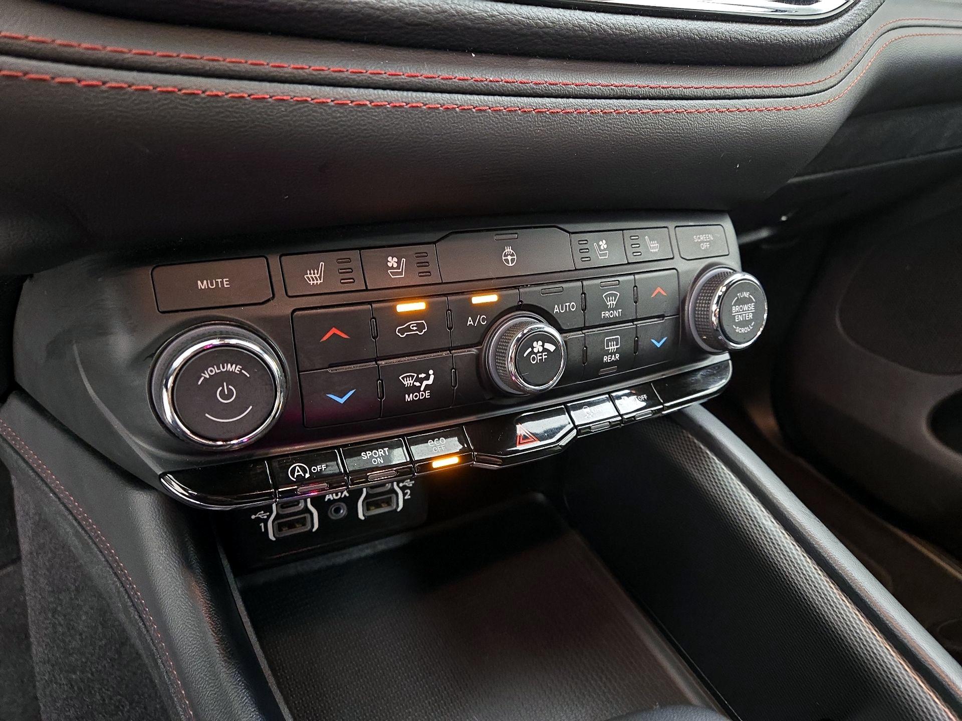 Thumbnail: 2024 Dodge Durango - 17