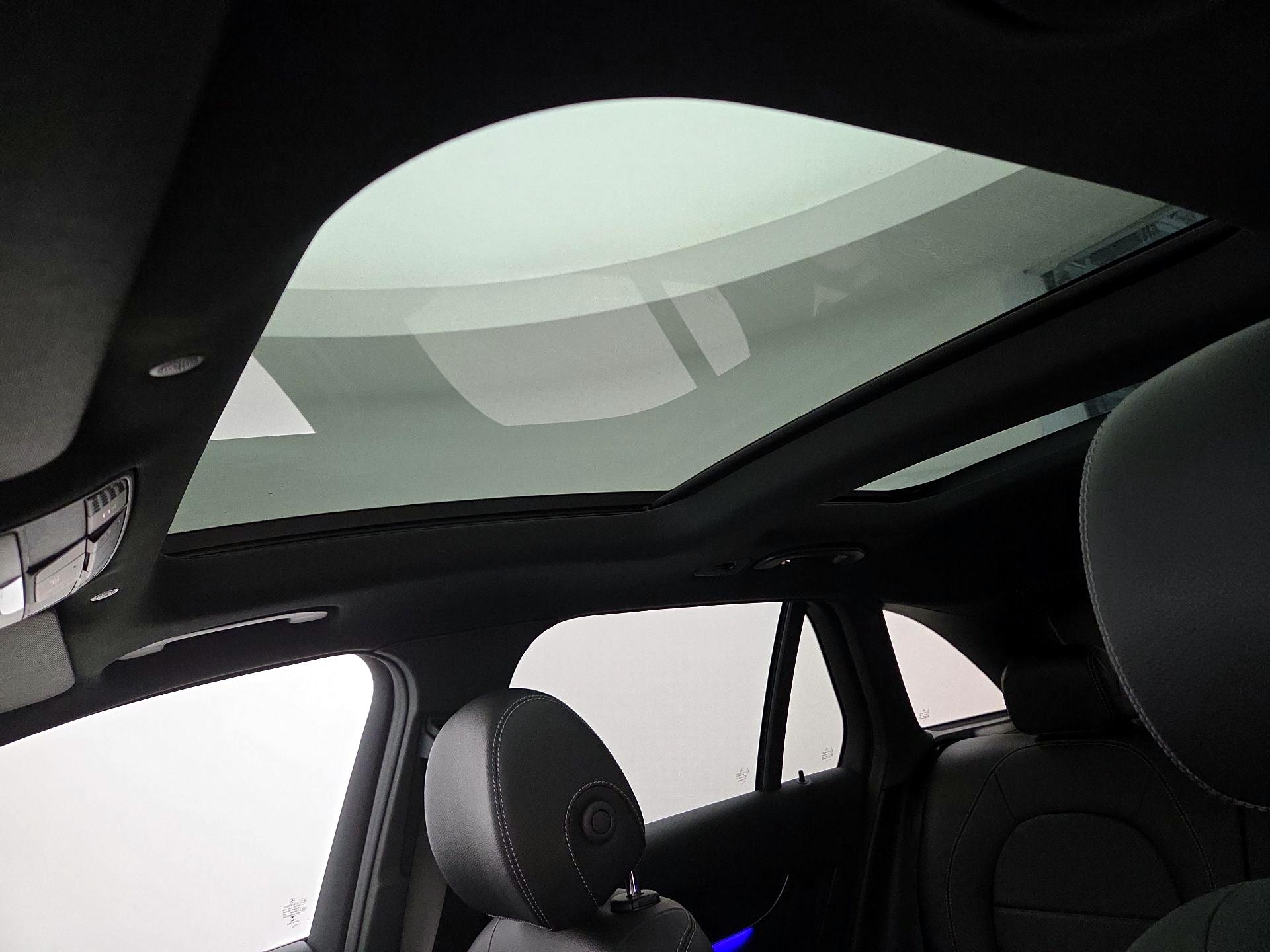 Thumbnail: 2022 Mercedes-Benz GLC - 19