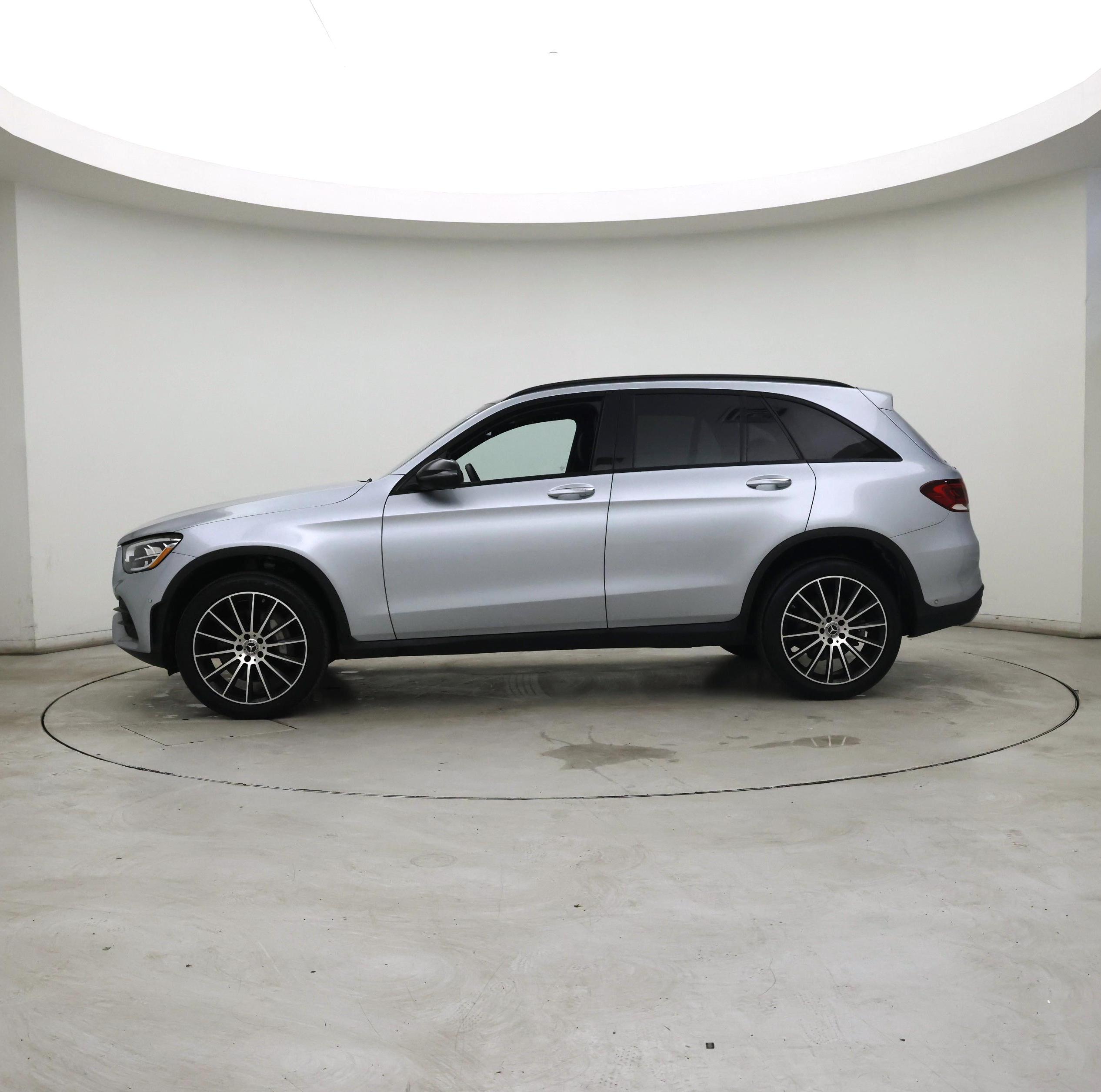 Thumbnail: 2022 Mercedes-Benz GLC - 3