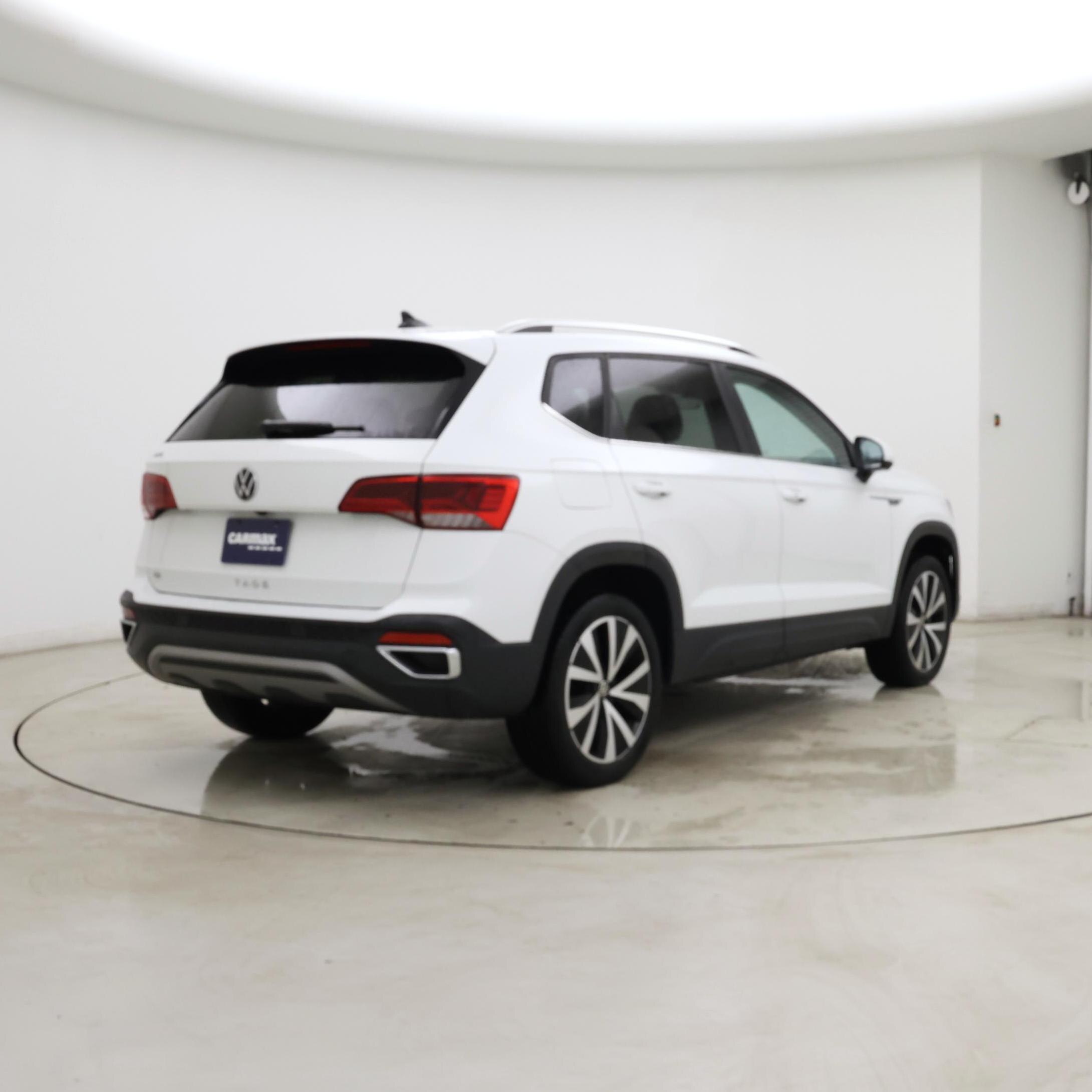 Thumbnail: 2024 Volkswagen Taos - 8