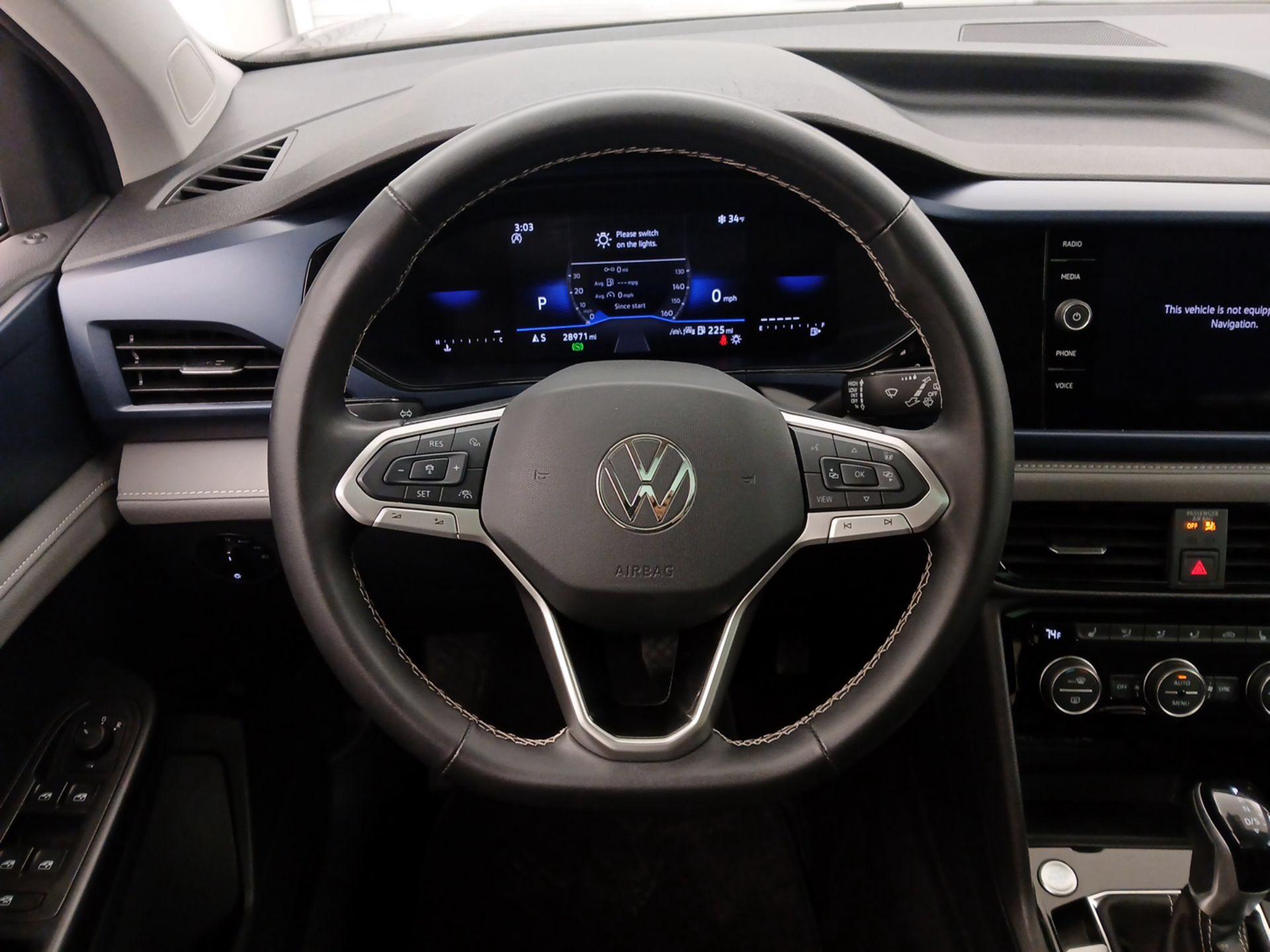 Thumbnail: 2024 Volkswagen Taos - 10