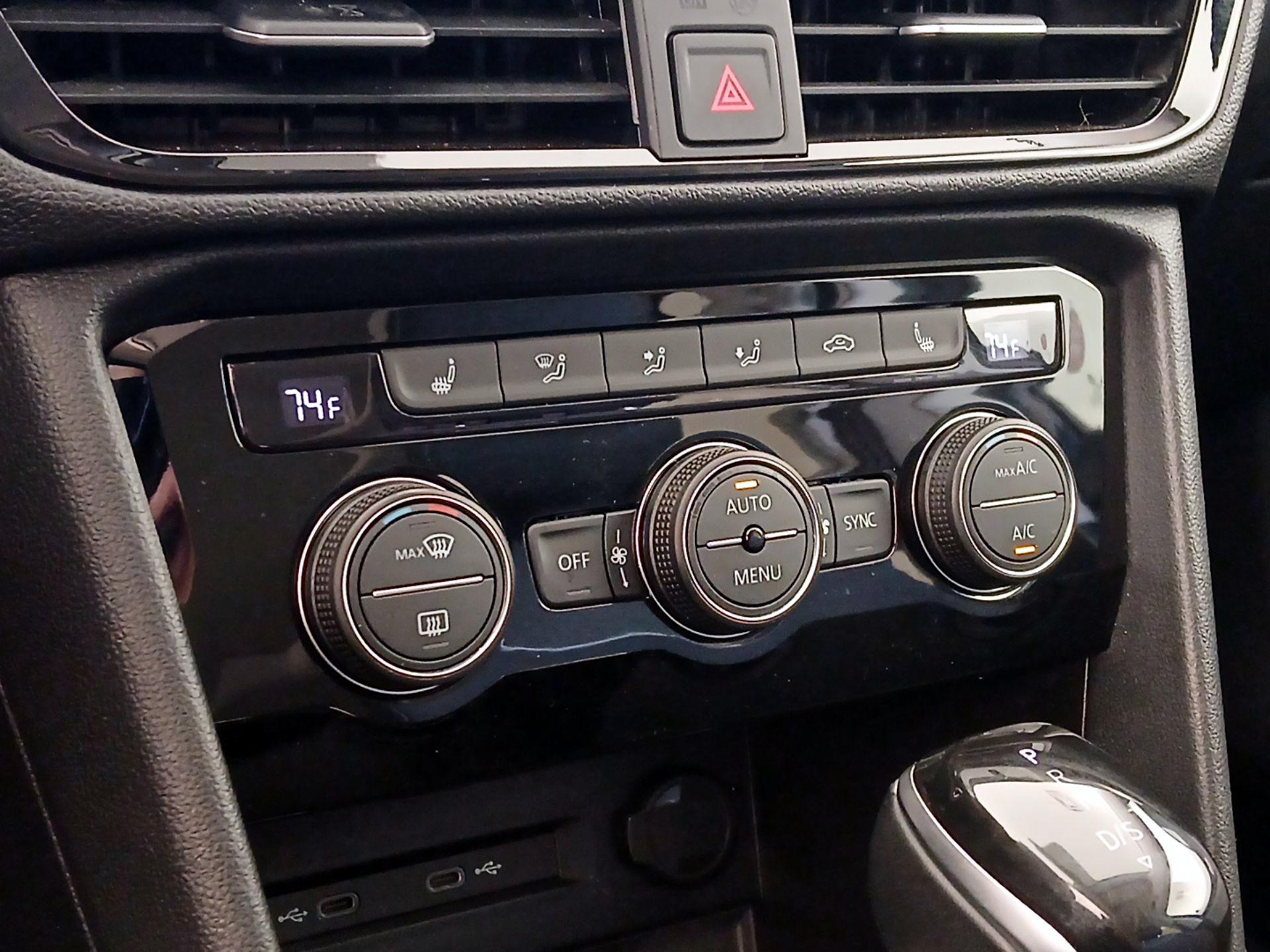 Thumbnail: 2024 Volkswagen Taos - 16