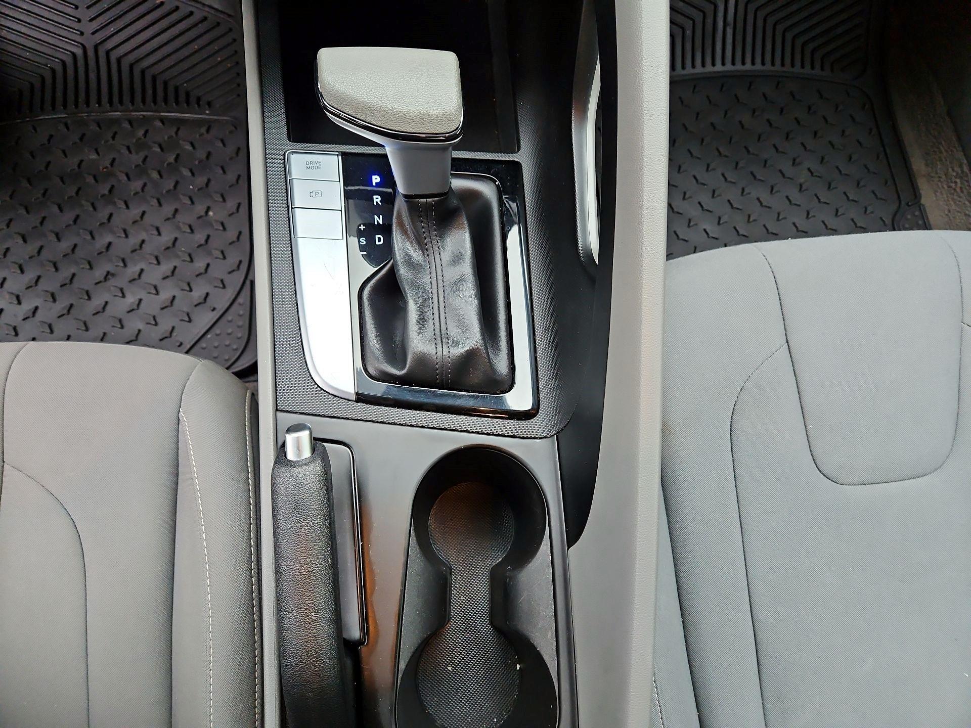 Thumbnail: 2024 Hyundai Elantra - 16