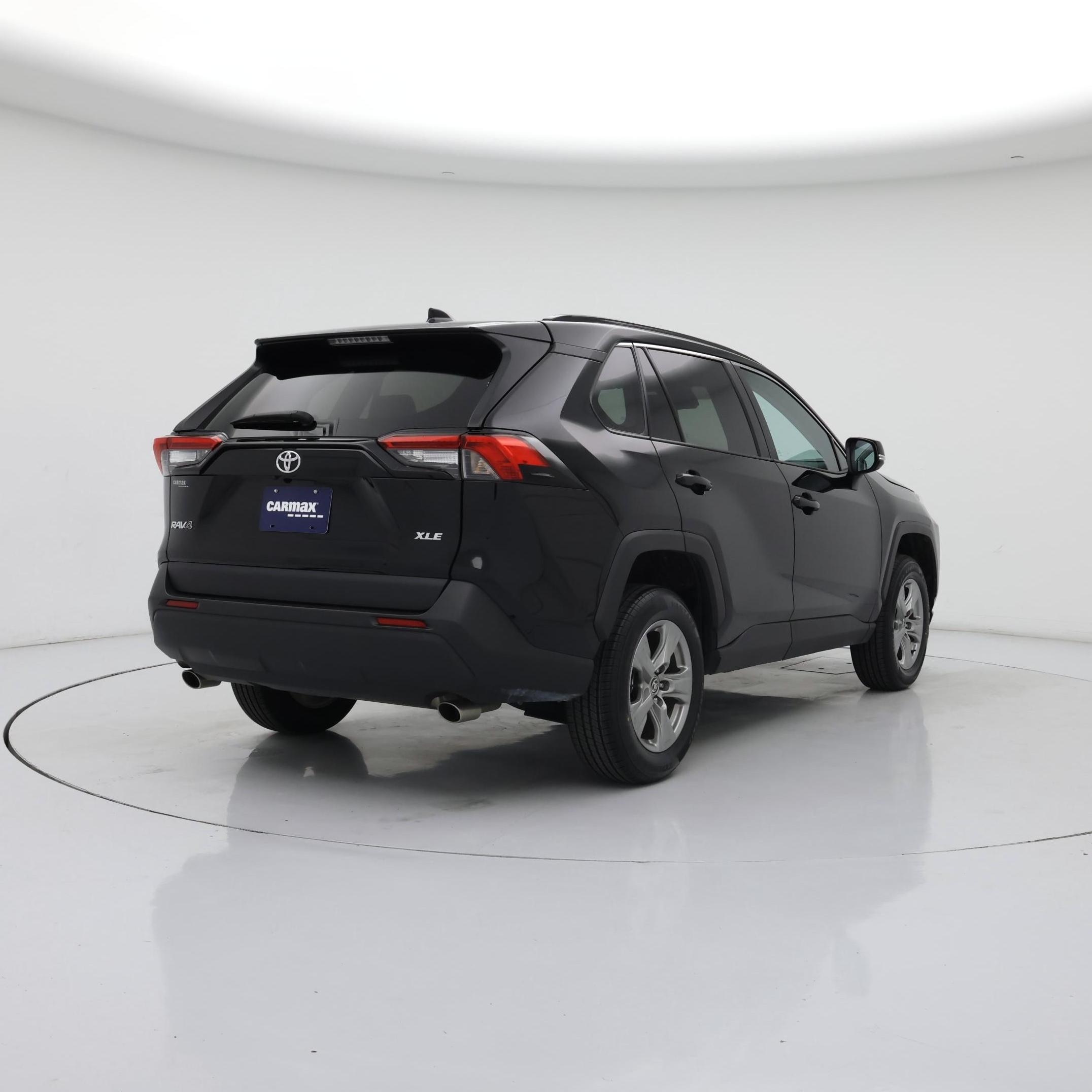 Thumbnail: 2024 Toyota RAV4 - 8