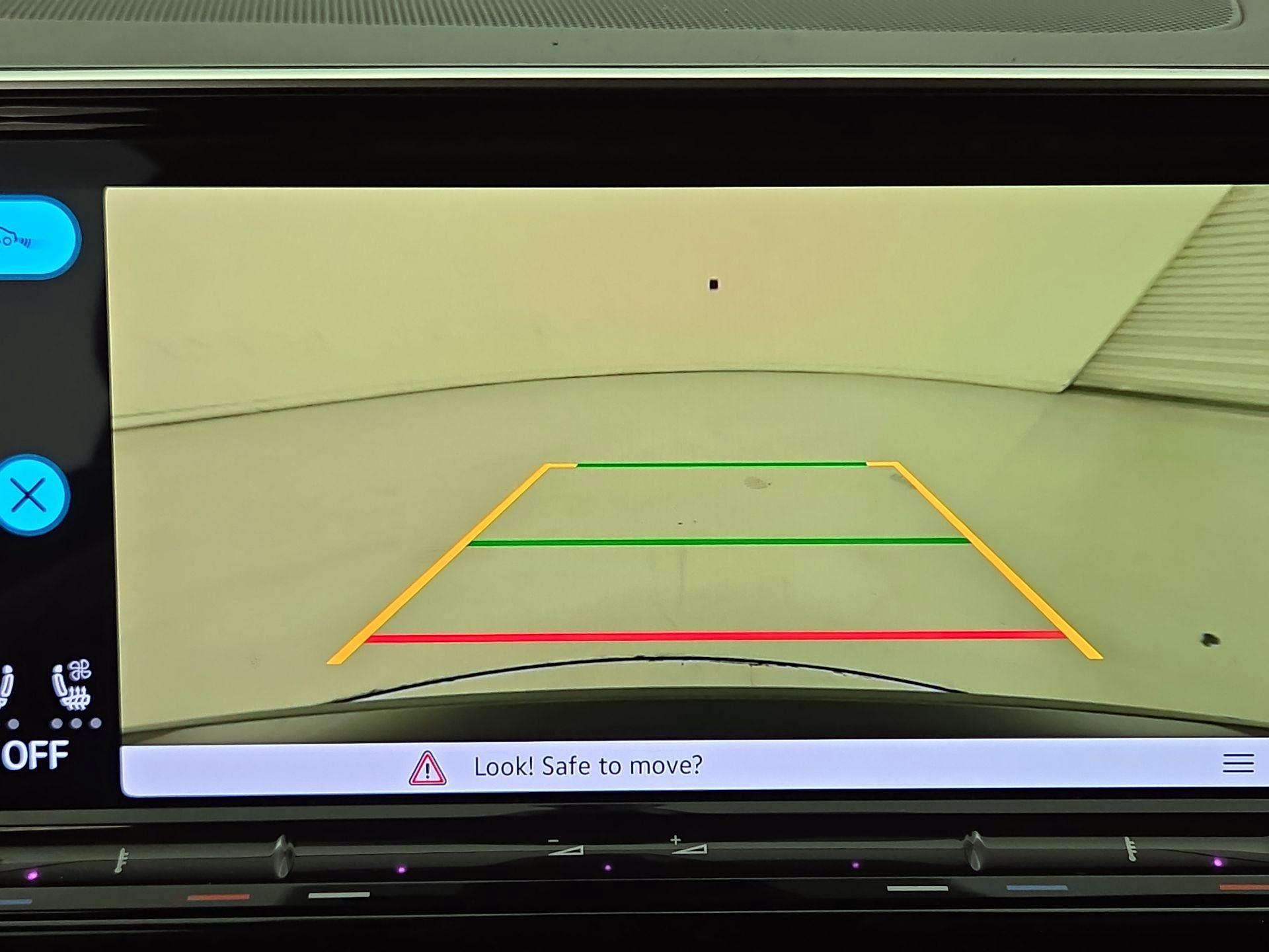 Thumbnail: 2024 Volkswagen Atlas - 14