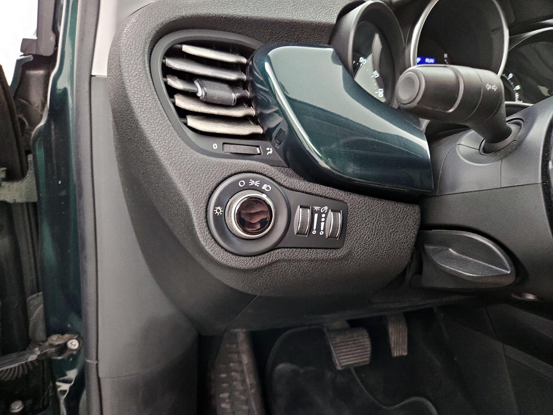 Thumbnail: 2016 Fiat 500X - 13