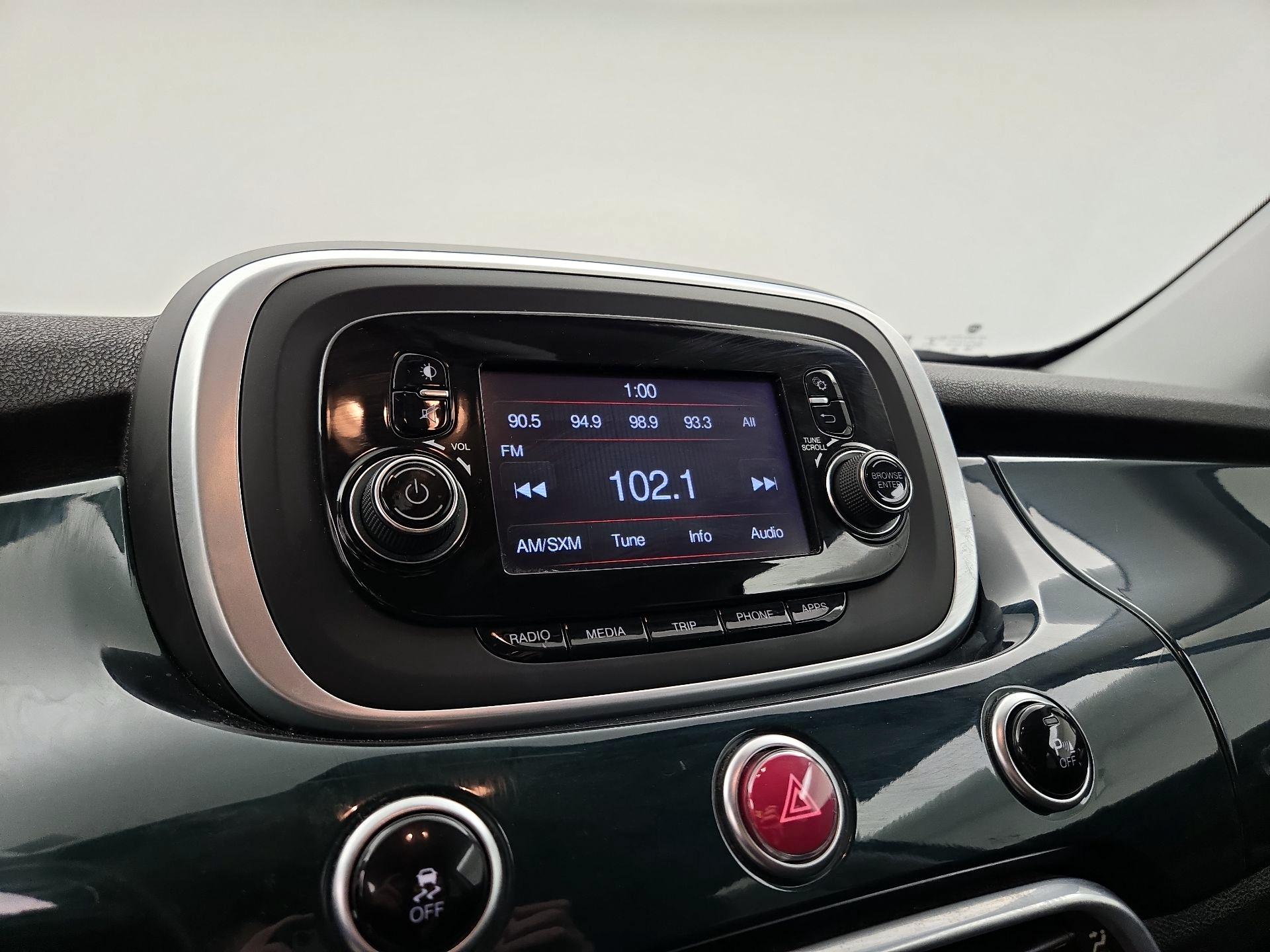 Thumbnail: 2016 Fiat 500X - 15