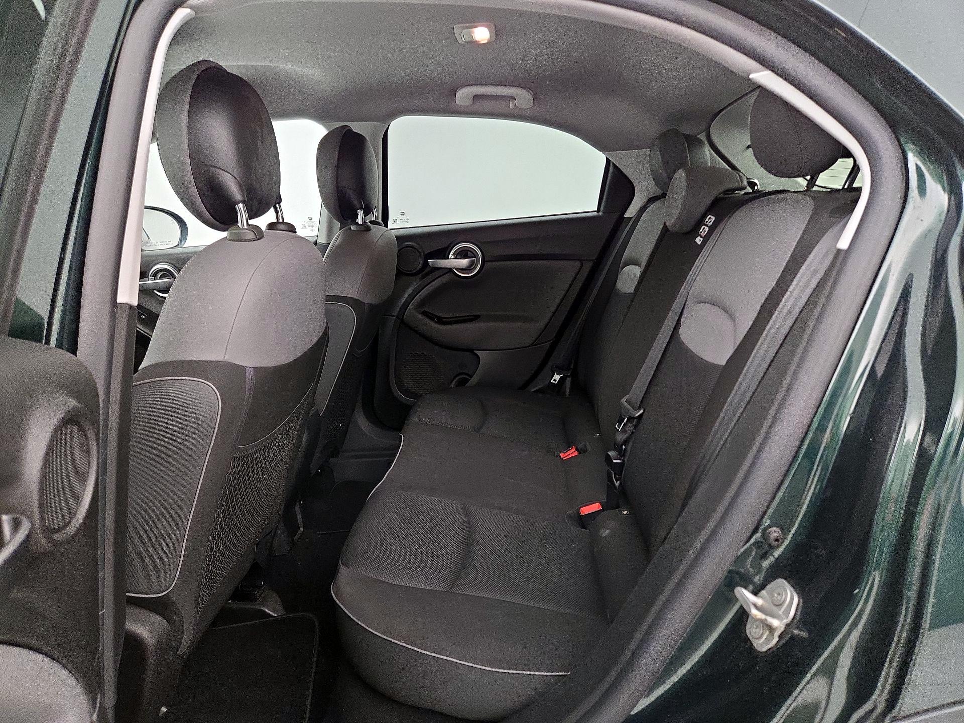 Thumbnail: 2016 Fiat 500X - 19