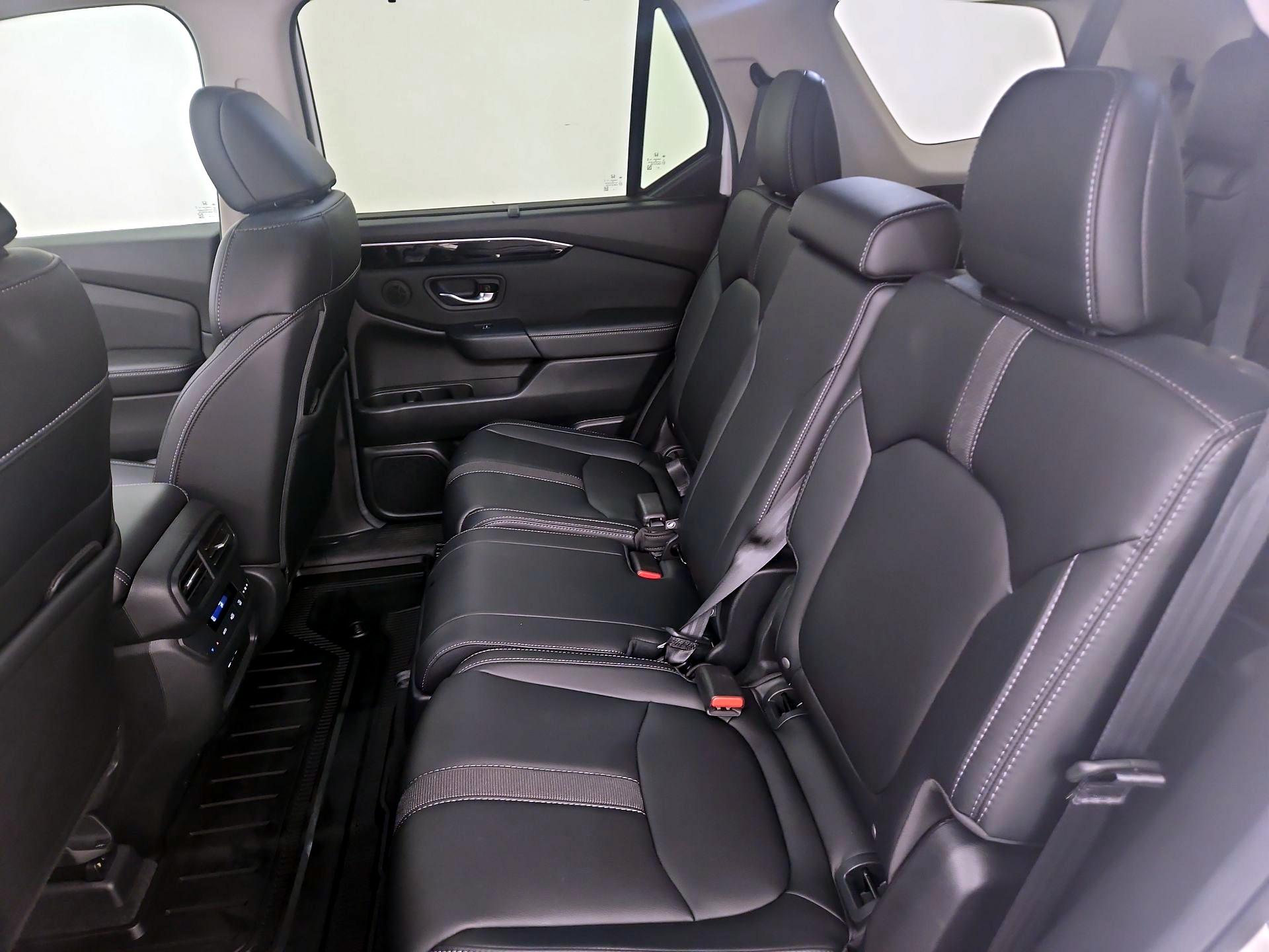 Thumbnail: 2025 Honda Pilot - 20