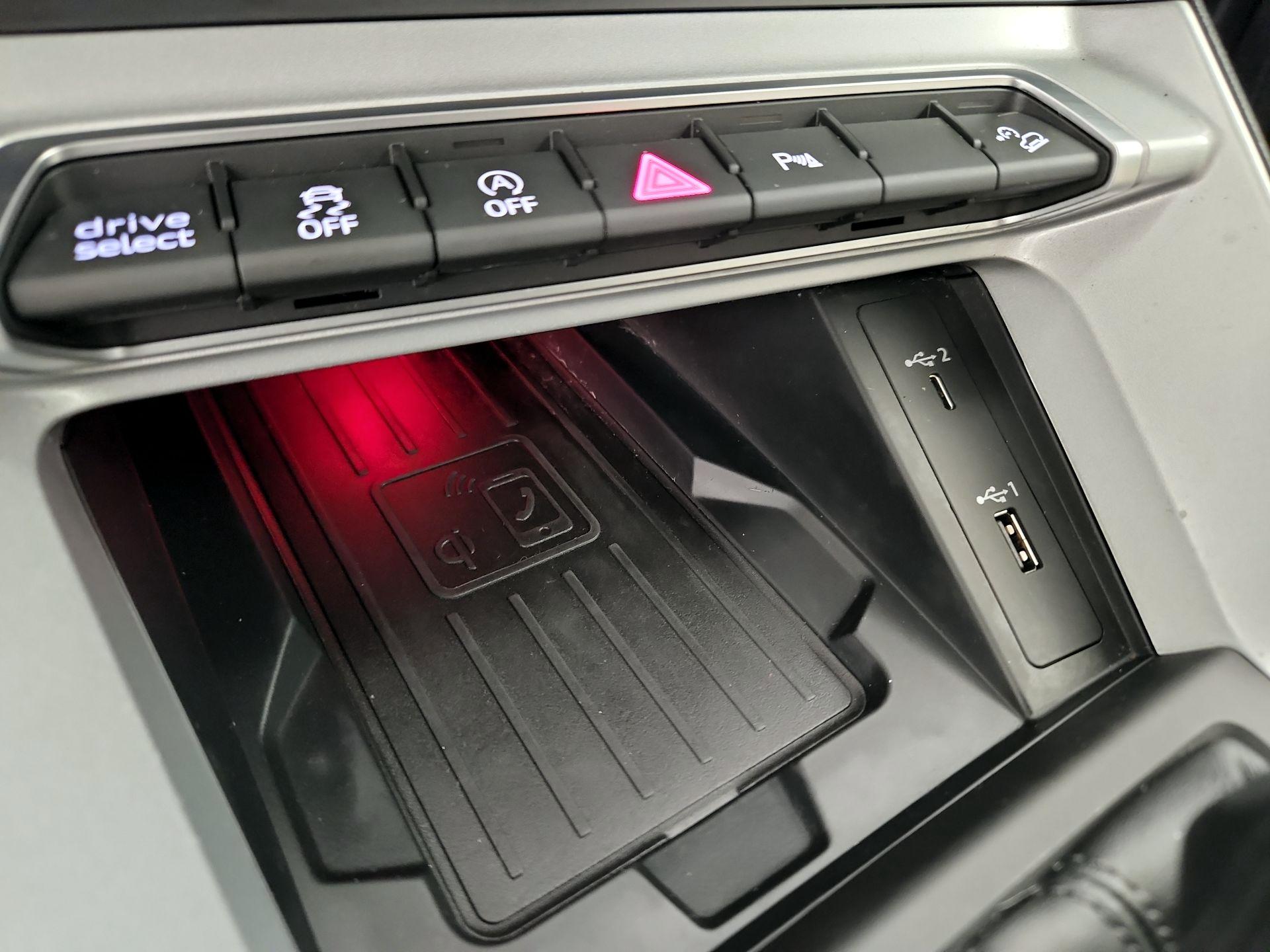 Thumbnail: 2021 Audi Q3 - 18