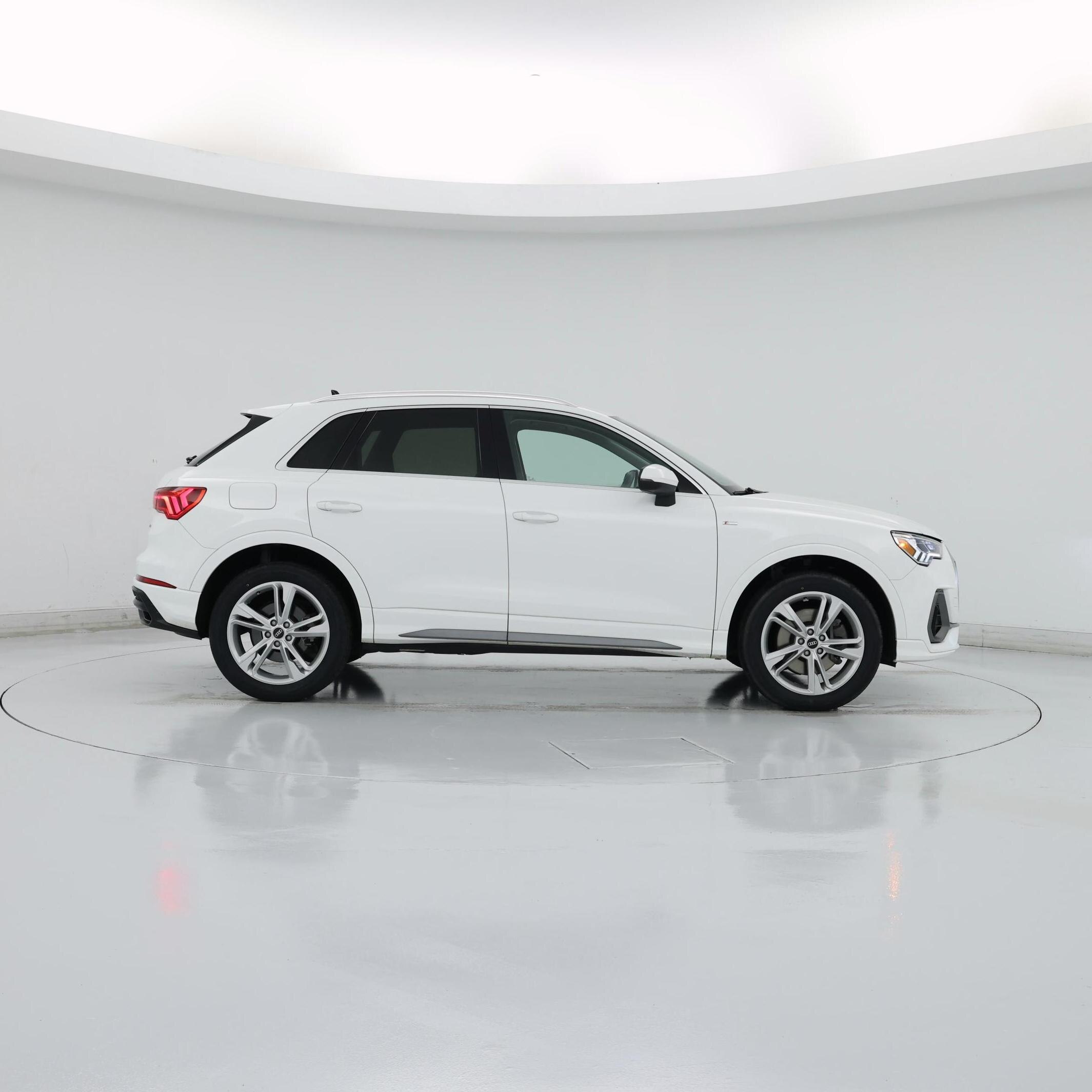 Thumbnail: 2021 Audi Q3 - 7