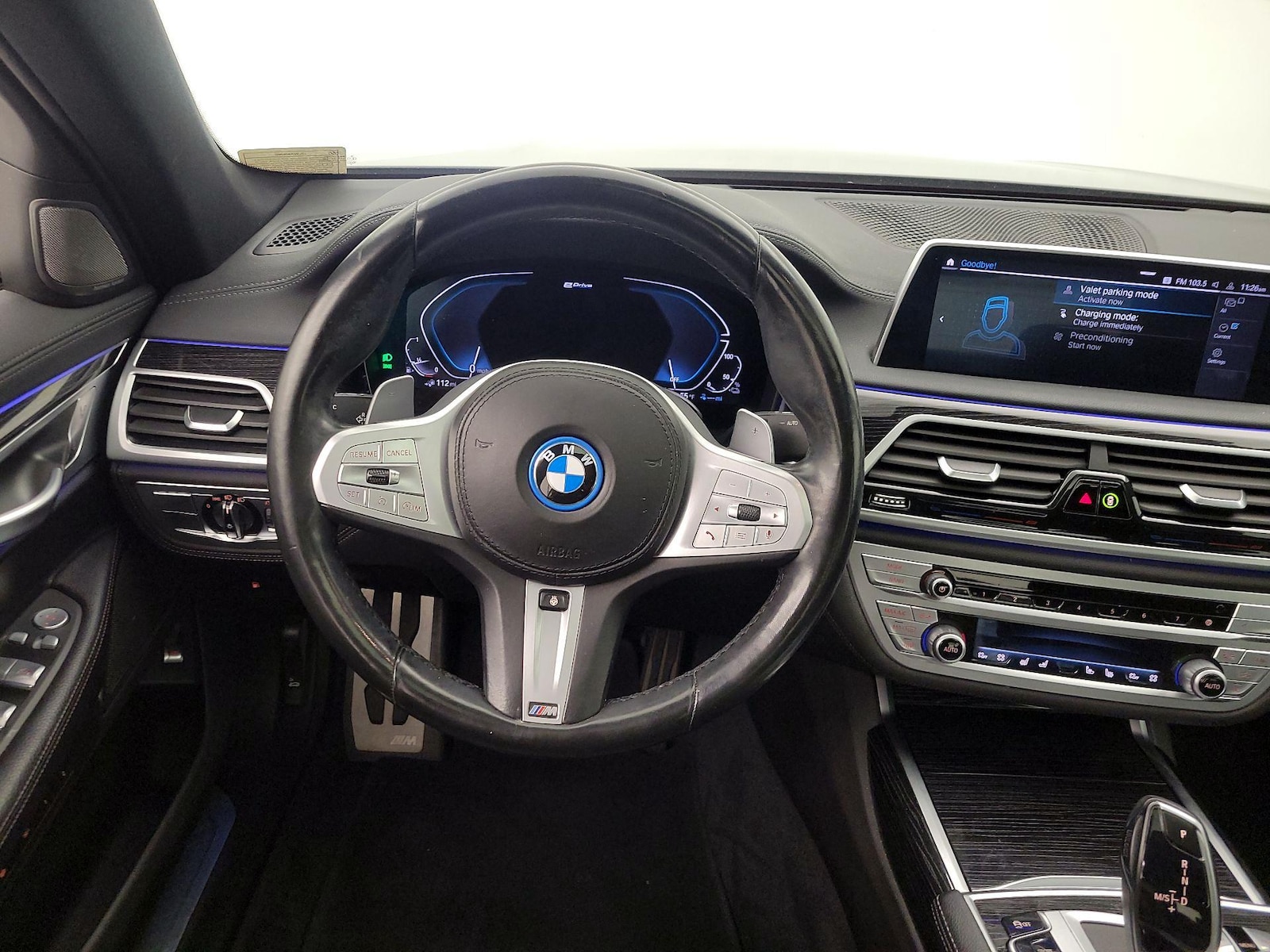 2022 BMW 7 Series 745e - Photo 11