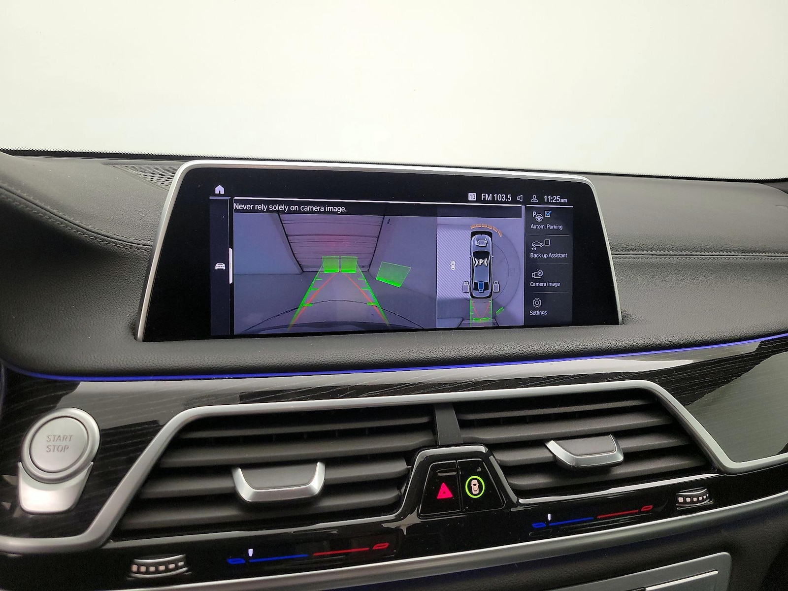 2022 BMW 7 Series 745e - Photo 16