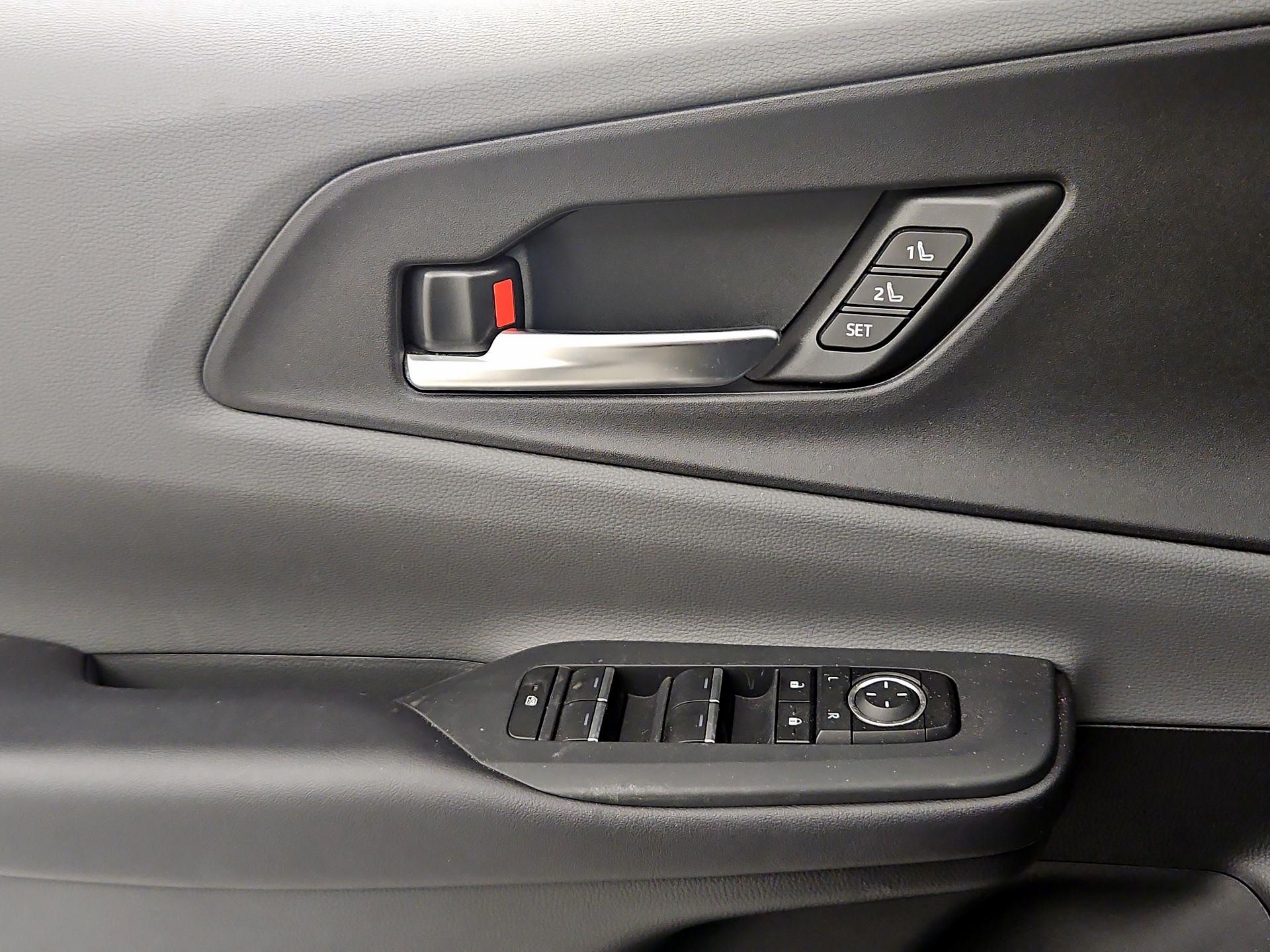 Thumbnail: 2025 Toyota Prius - 12