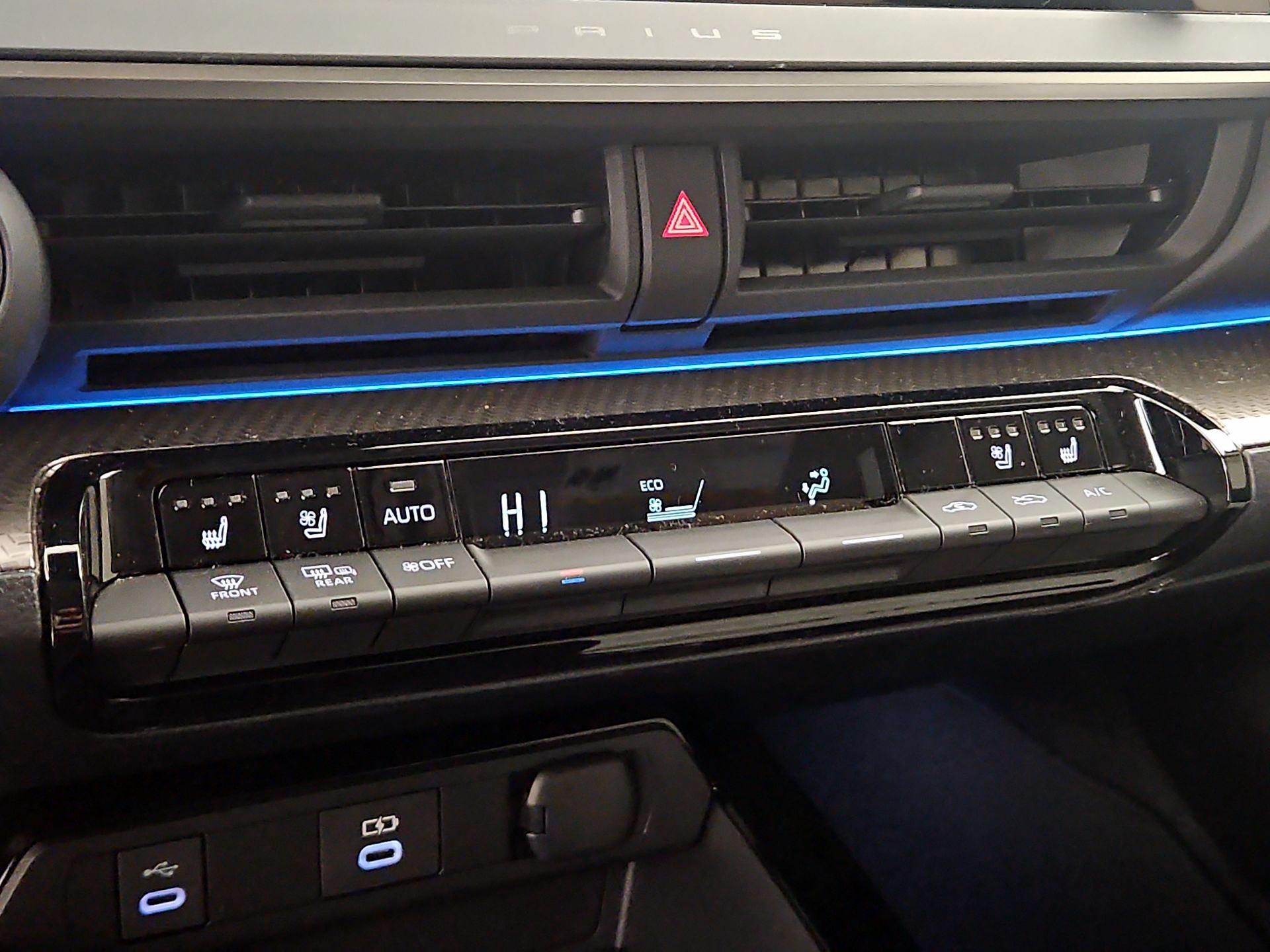 Thumbnail: 2025 Toyota Prius - 17