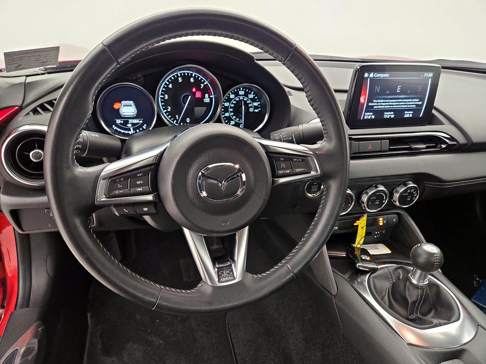 Thumbnail: 2021 Mazda MX-5 Miata - 10