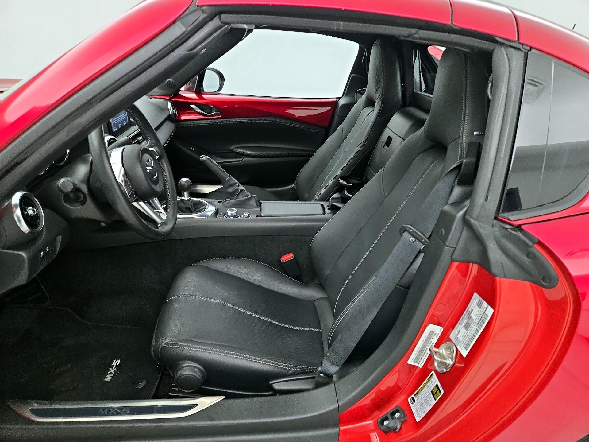 Thumbnail: 2021 Mazda MX-5 Miata - 11