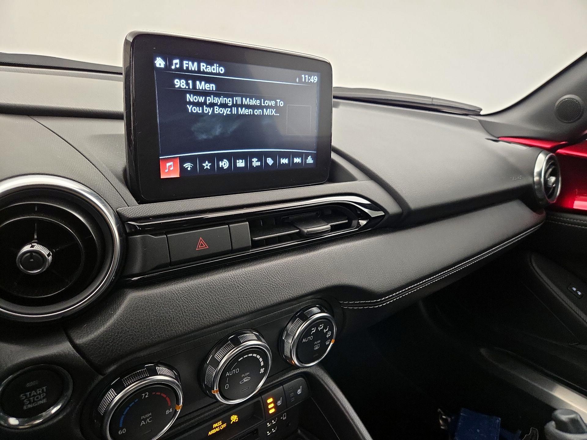 Thumbnail: 2021 Mazda MX-5 Miata - 15