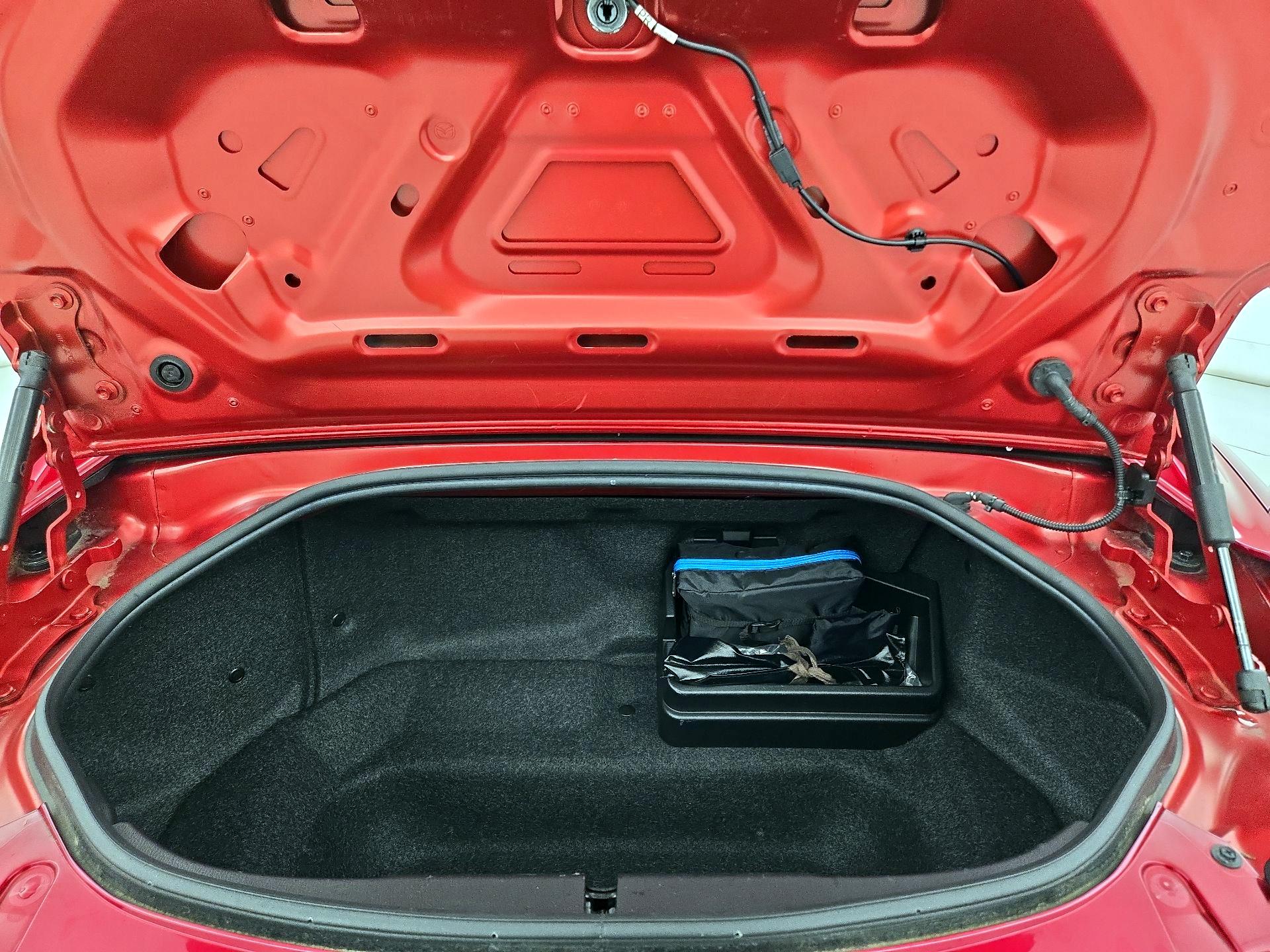 Thumbnail: 2021 Mazda MX-5 Miata - 19