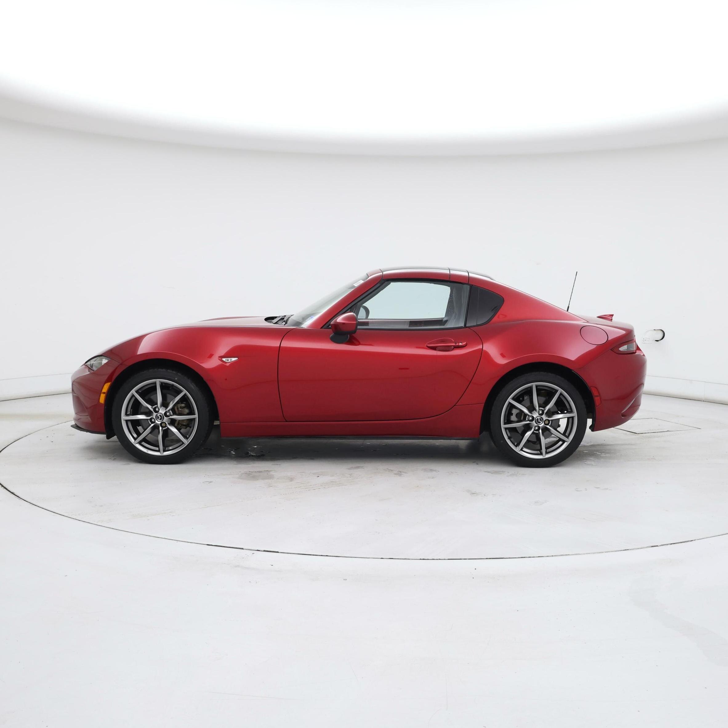 Thumbnail: 2021 Mazda MX-5 Miata - 3