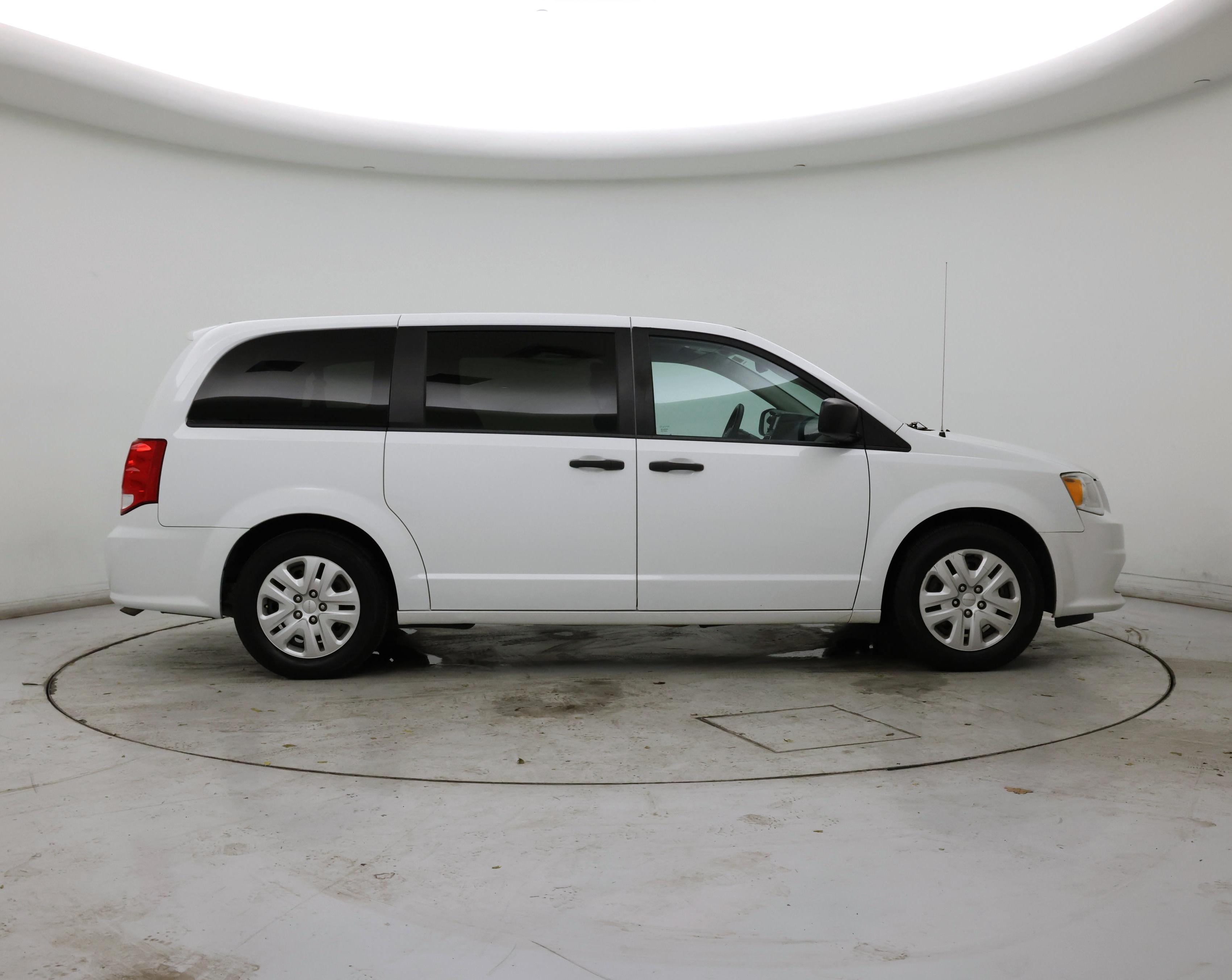 Thumbnail: 2019 Dodge Grand Caravan - 7