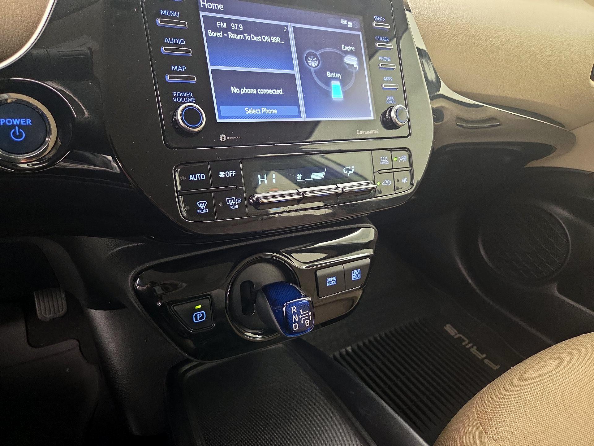 Thumbnail: 2021 Toyota Prius - 16