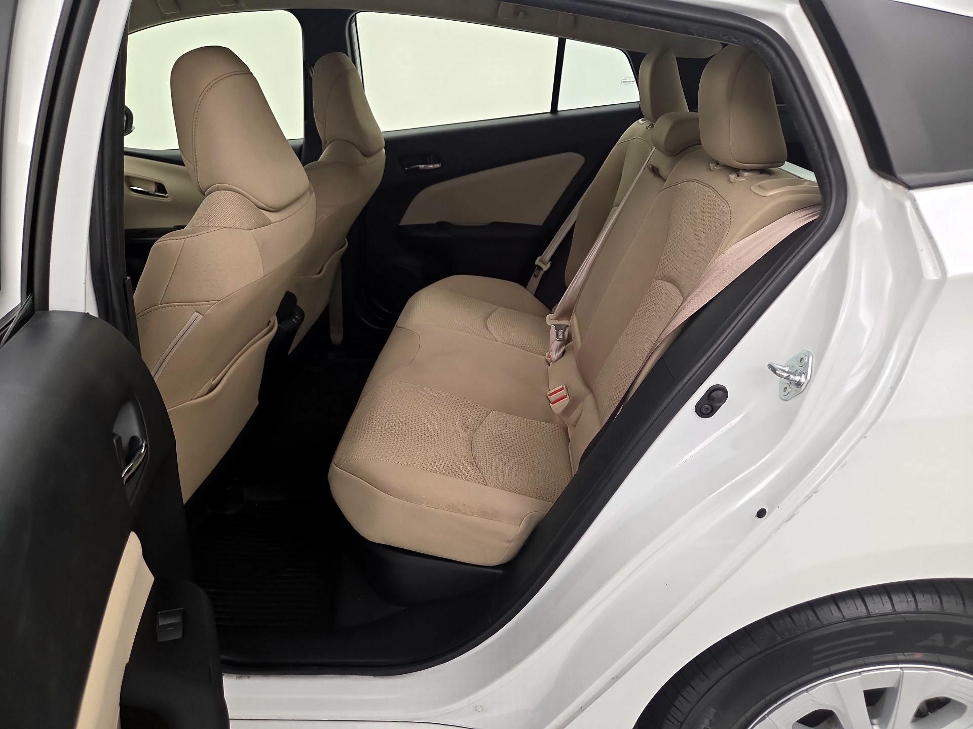 Thumbnail: 2021 Toyota Prius - 19