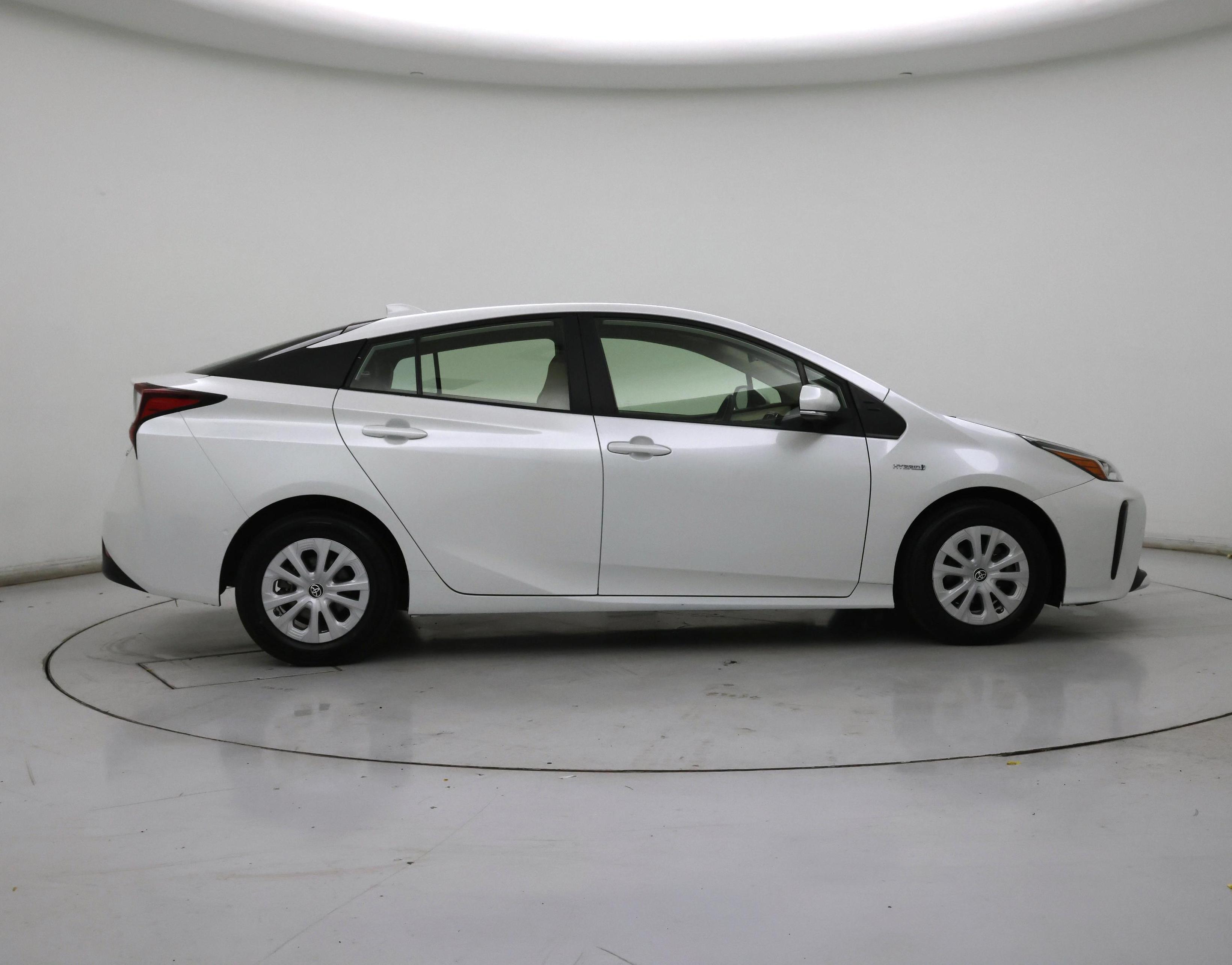 Thumbnail: 2021 Toyota Prius - 7