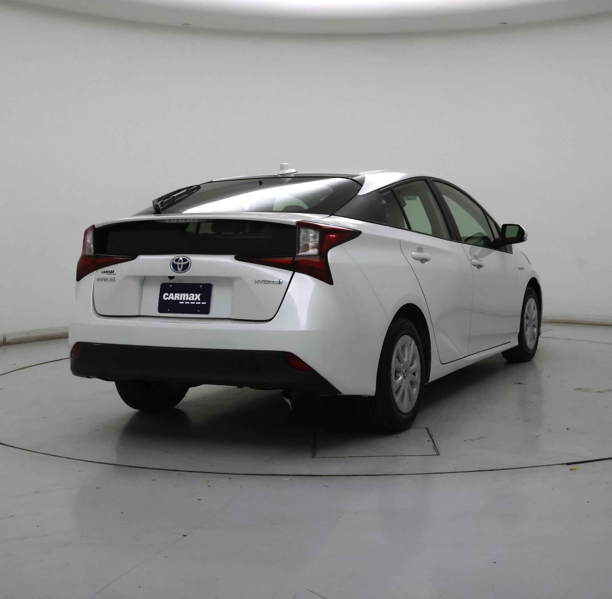 Thumbnail: 2021 Toyota Prius - 8