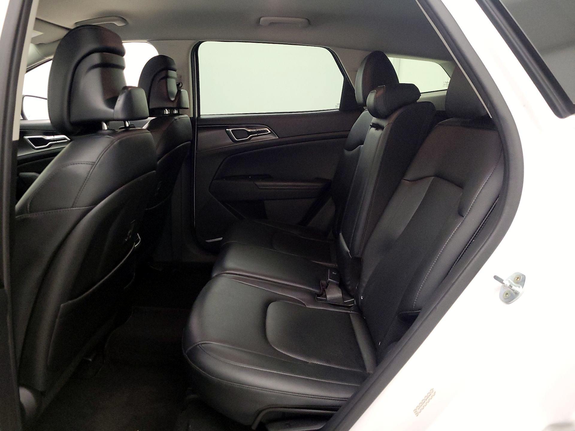 Thumbnail: 2023 Kia Sportage - 20