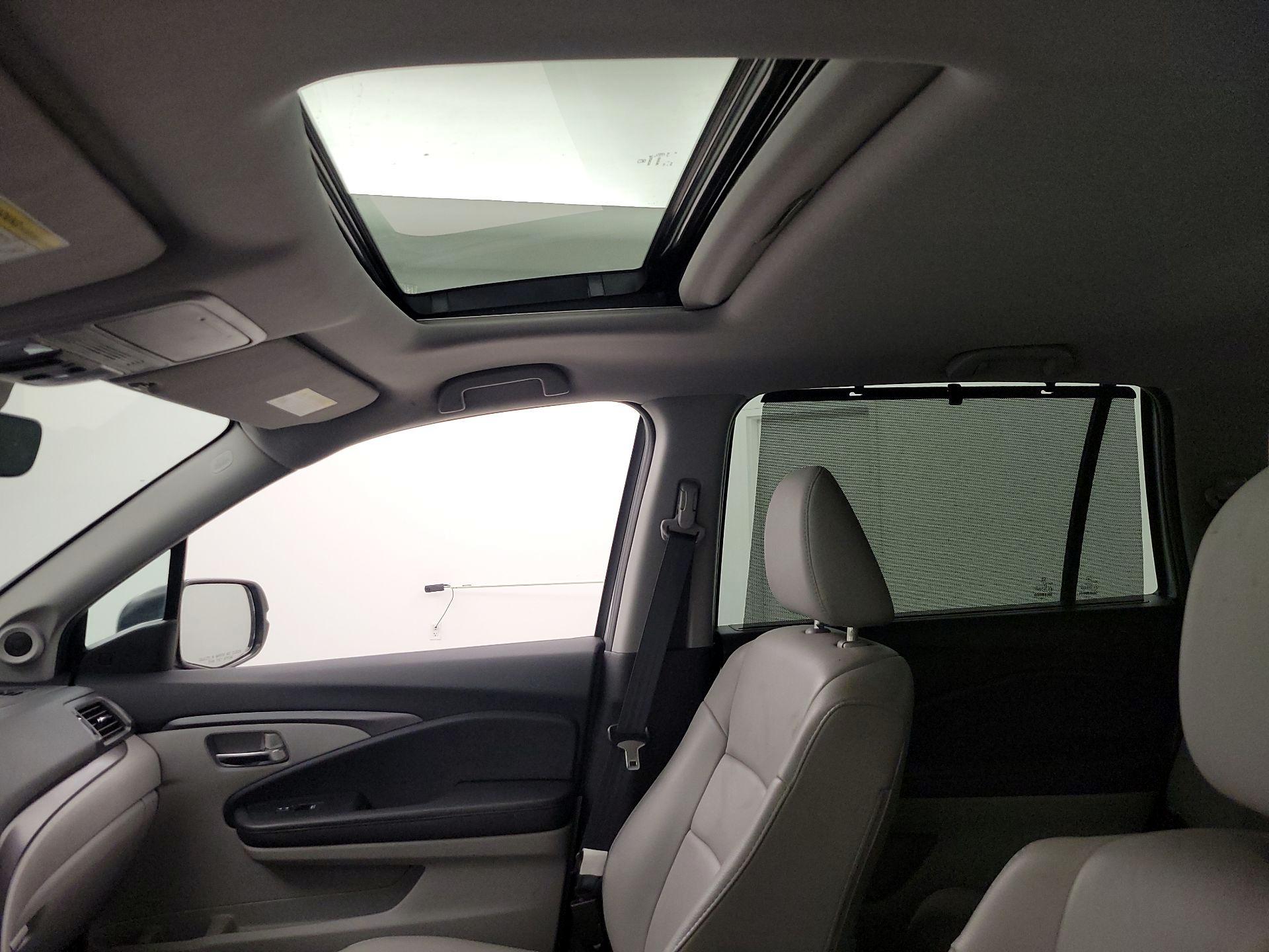 Thumbnail: 2022 Honda Pilot - 19