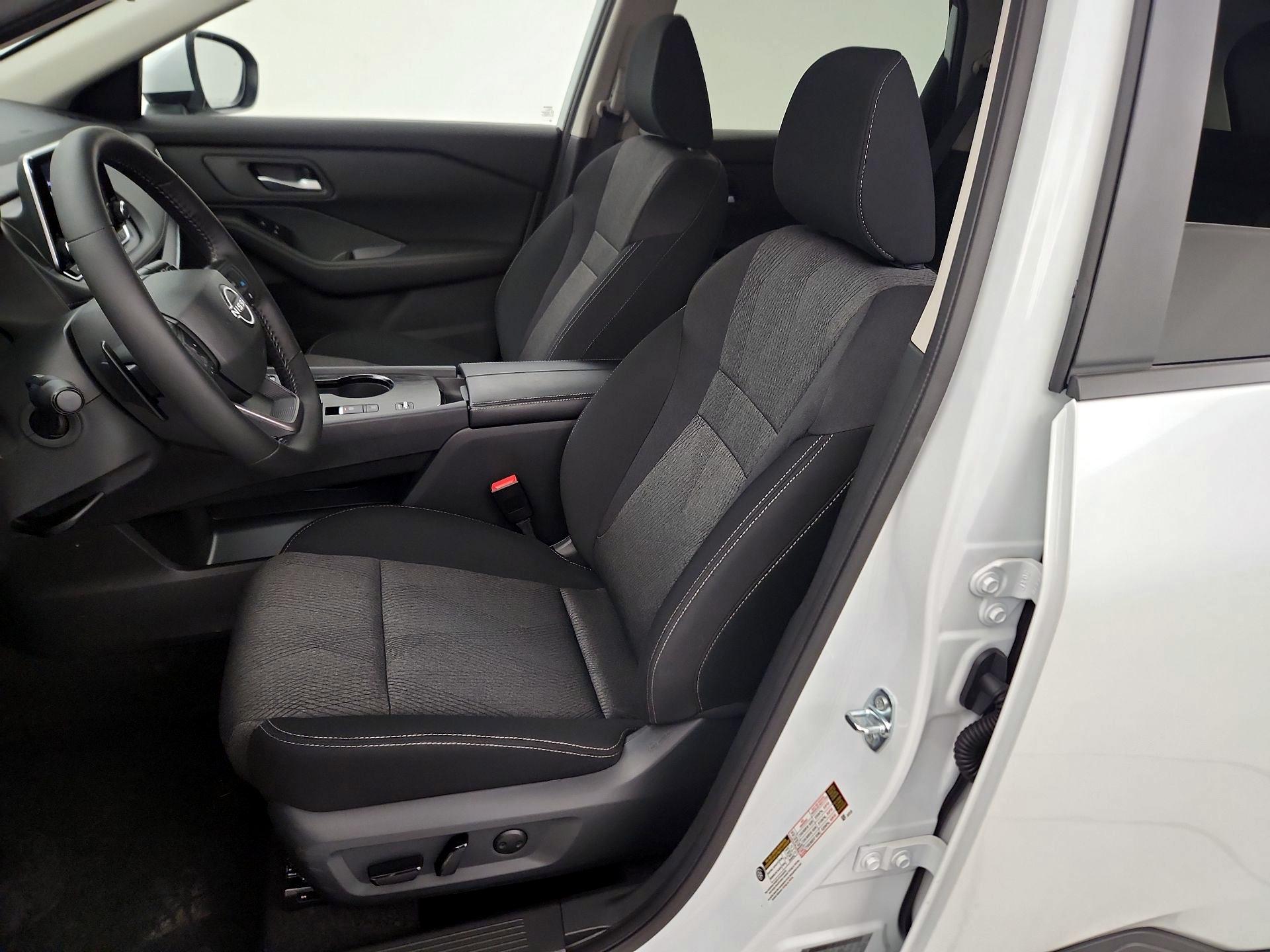 Thumbnail: 2025 Nissan Rogue - 19