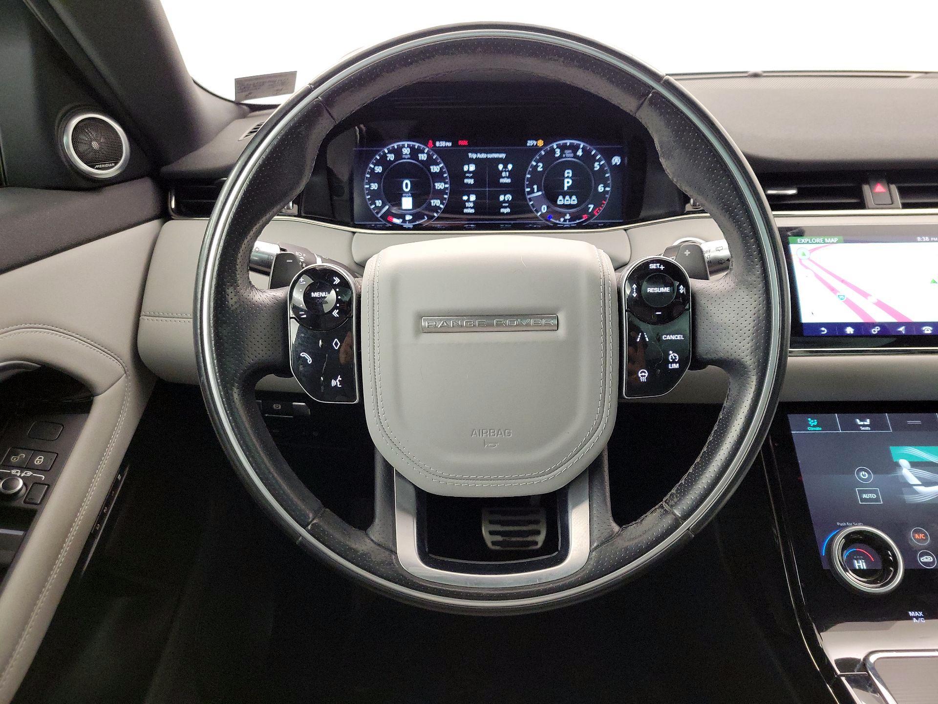 Thumbnail: 2020 Land Rover Range Rover Evoque - 10