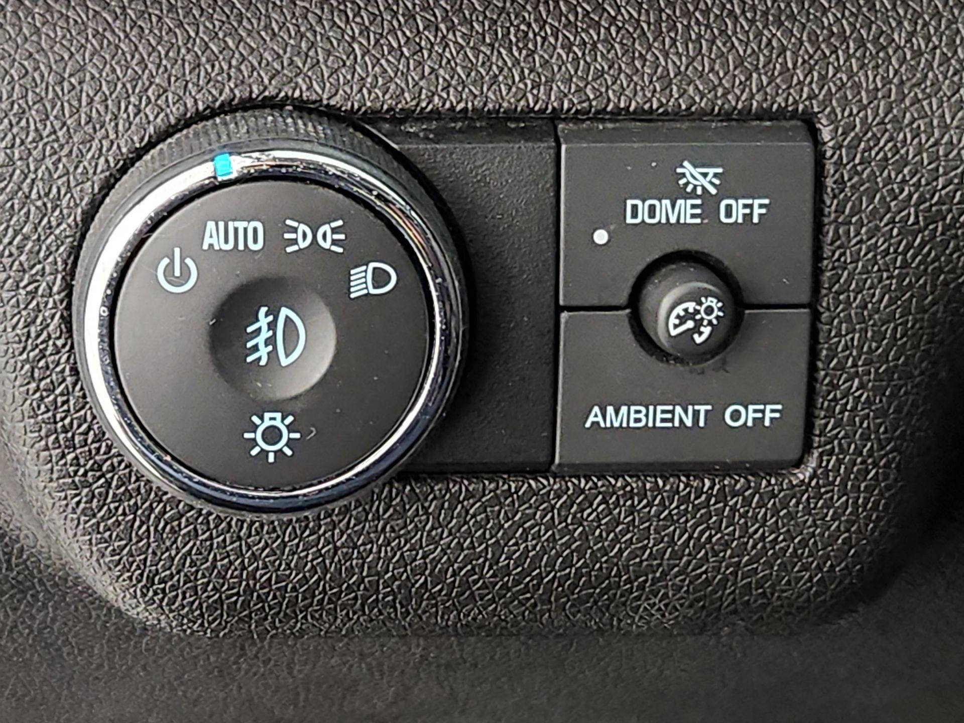 Thumbnail: 2015 Chevrolet Traverse - 13