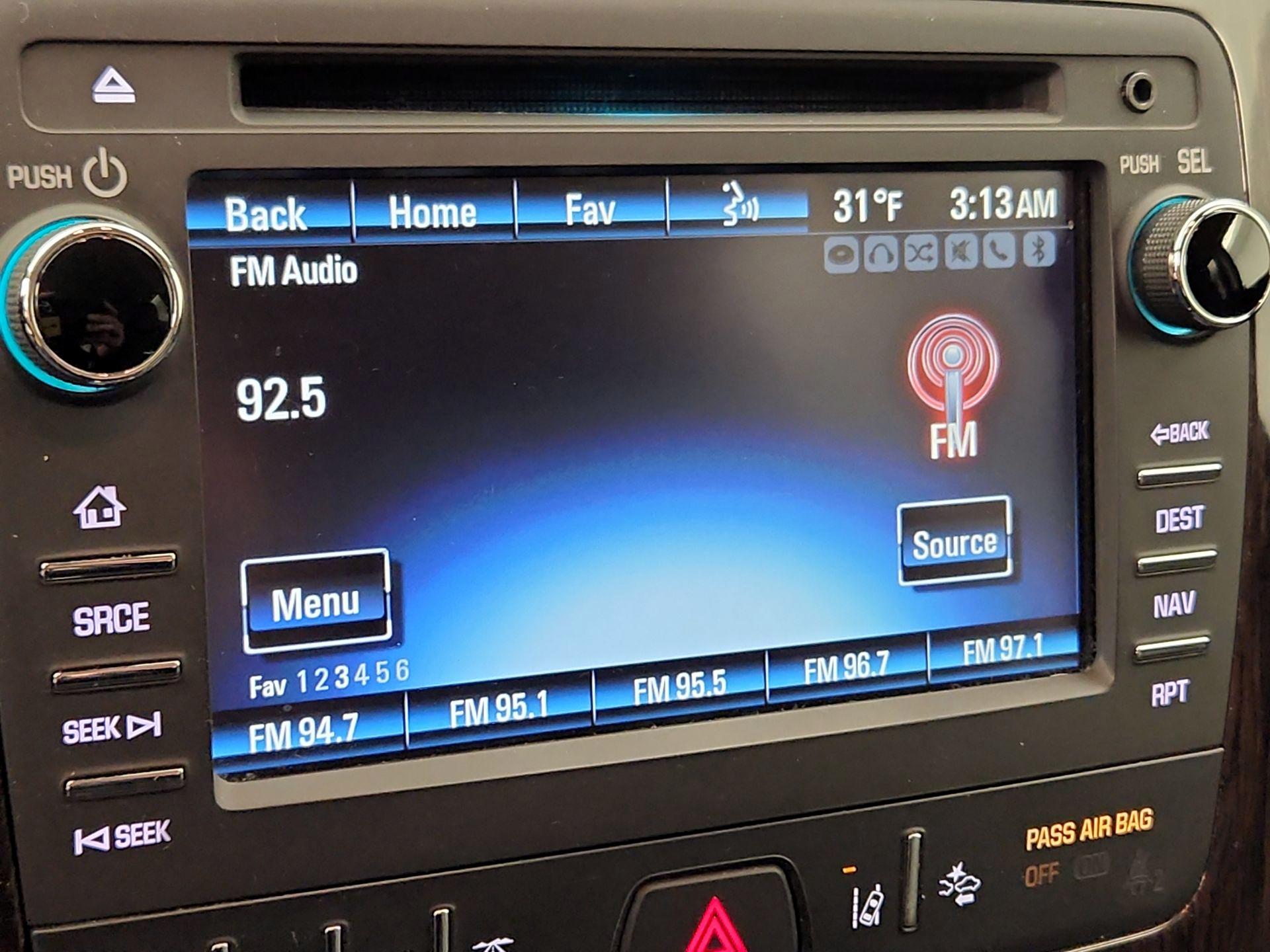 Thumbnail: 2015 Chevrolet Traverse - 16