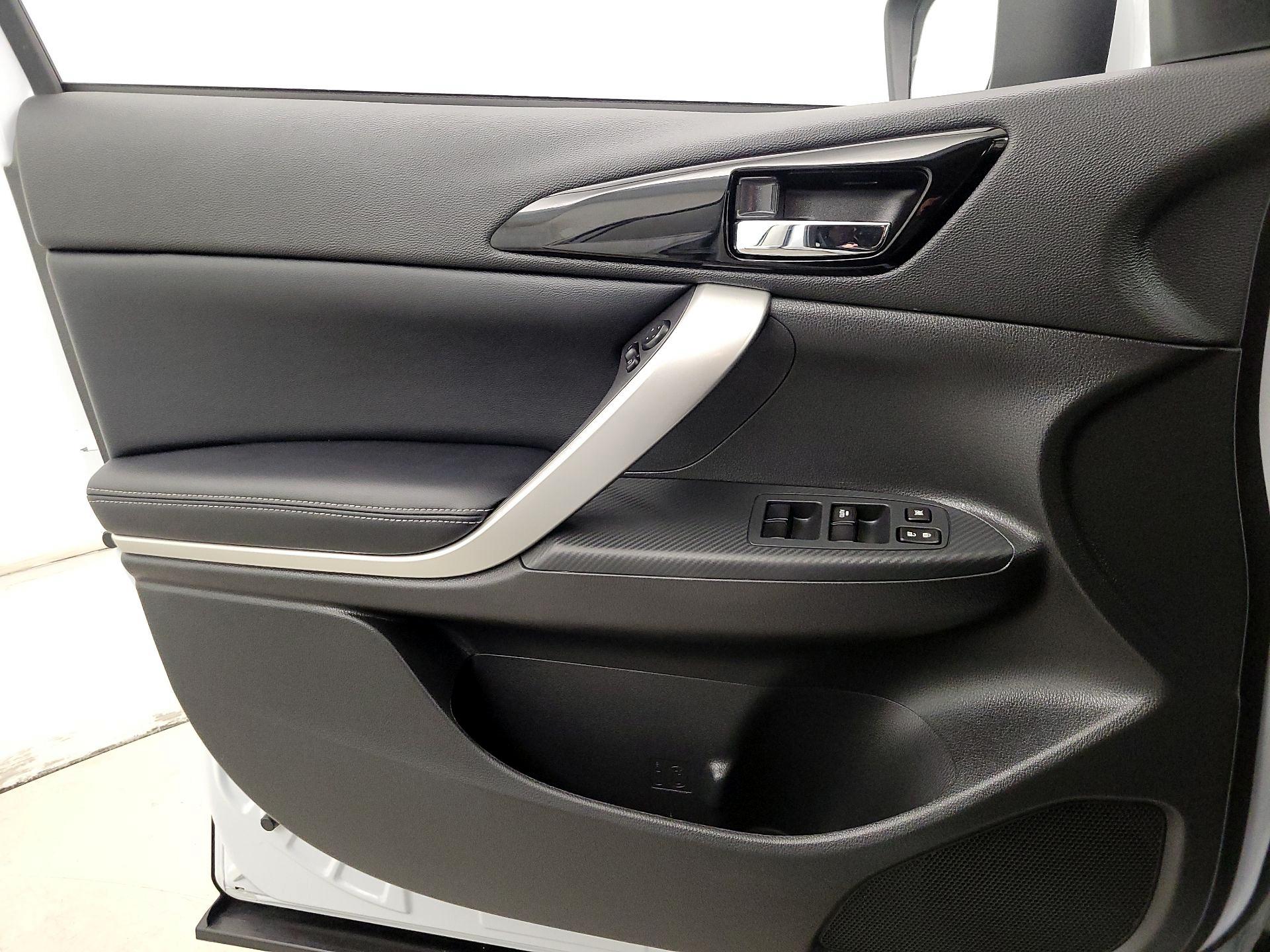 Thumbnail: 2024 Mitsubishi Eclipse Cross - 12