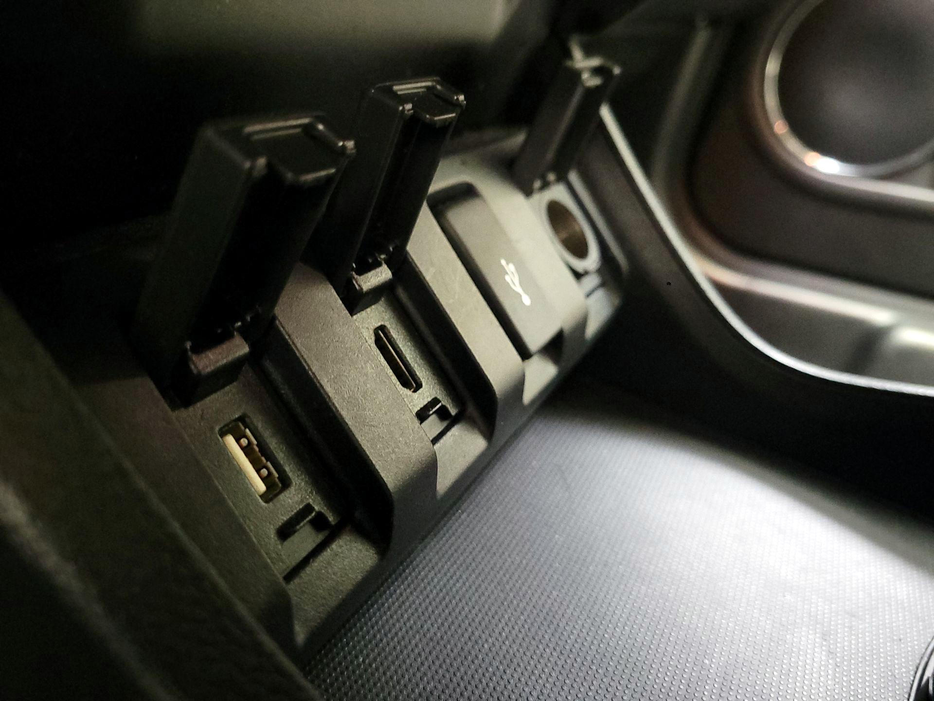 Thumbnail: 2018 Honda HR-V - 16