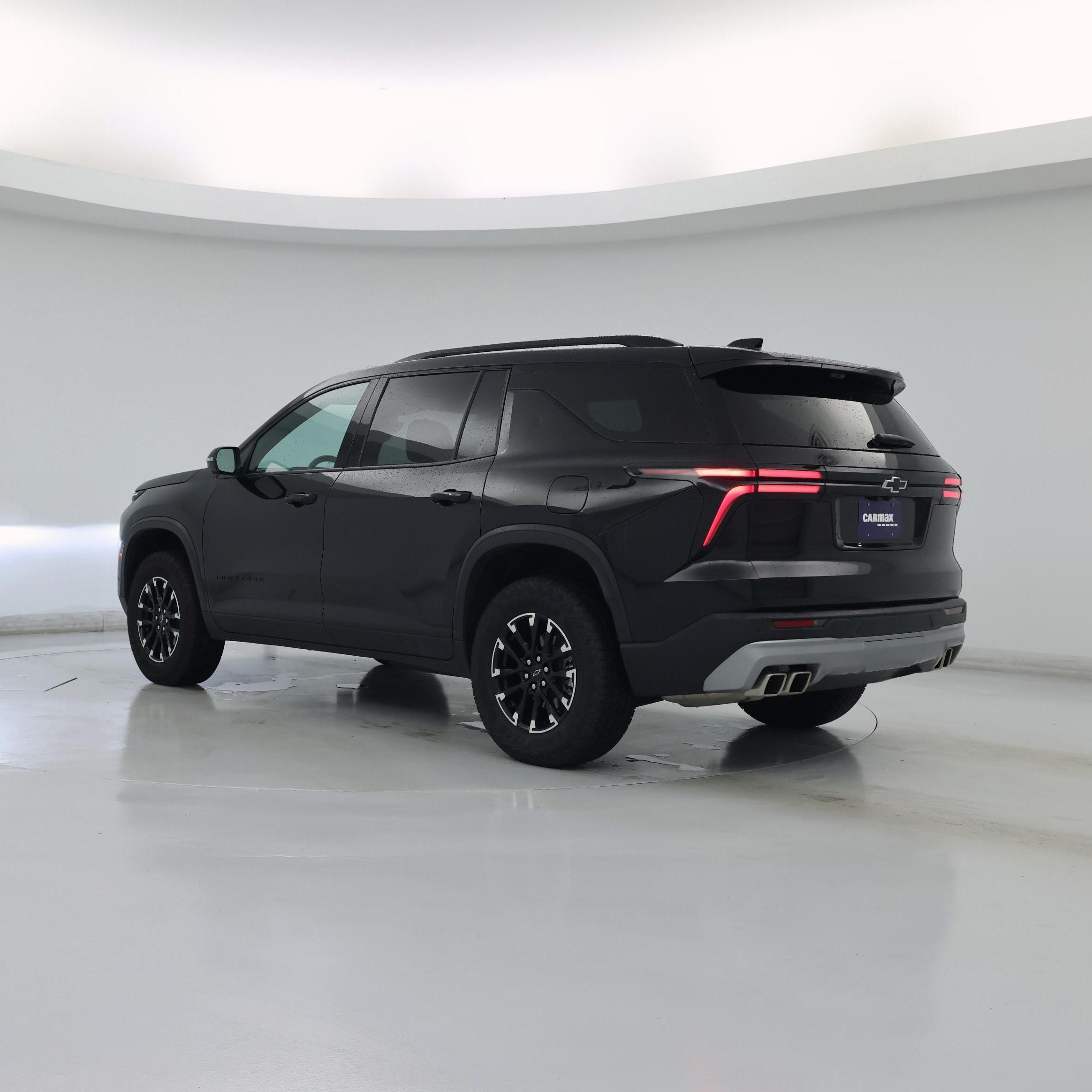 Thumbnail: 2024 Chevrolet Traverse - 2