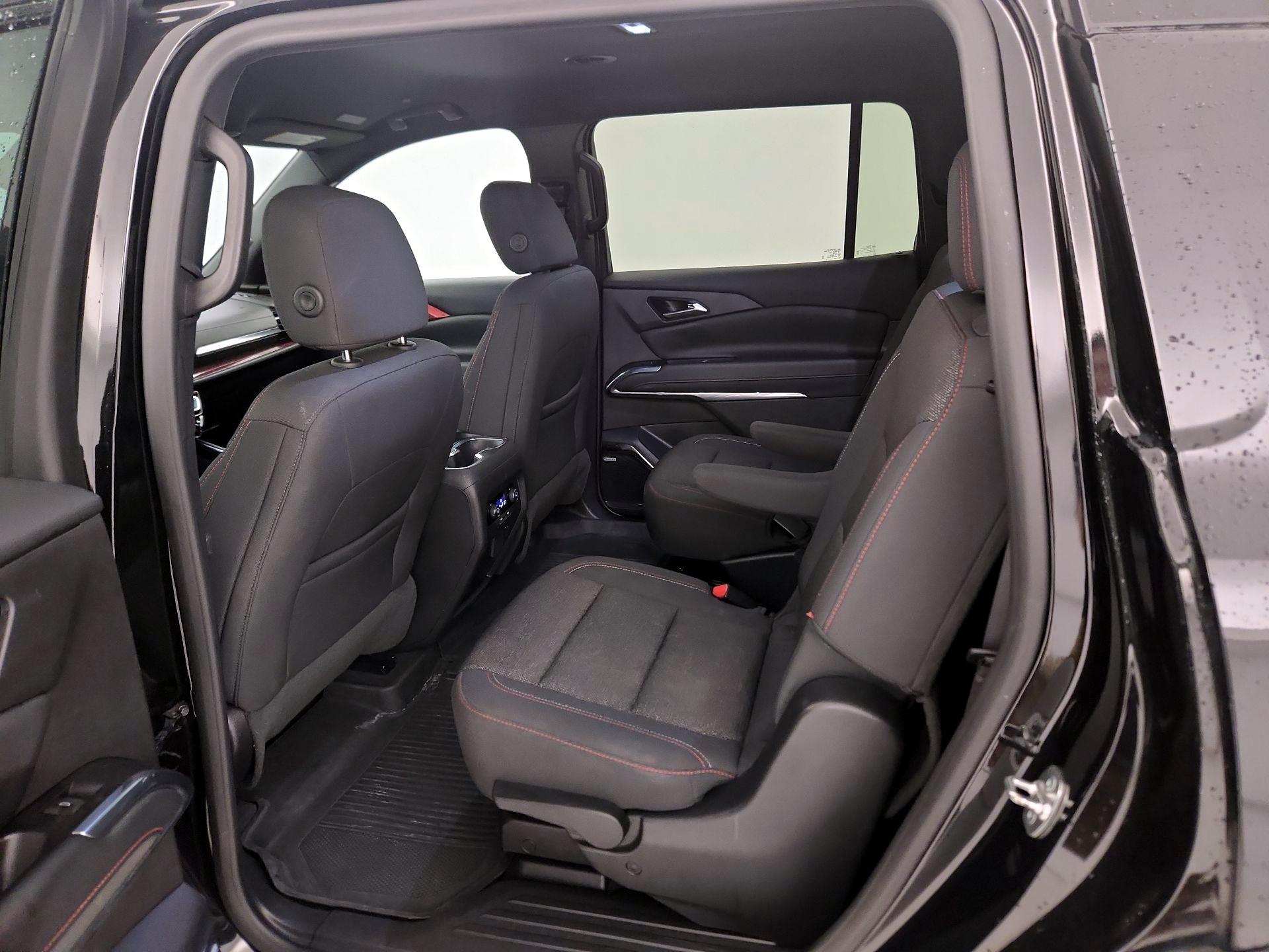 Thumbnail: 2024 Chevrolet Traverse - 20