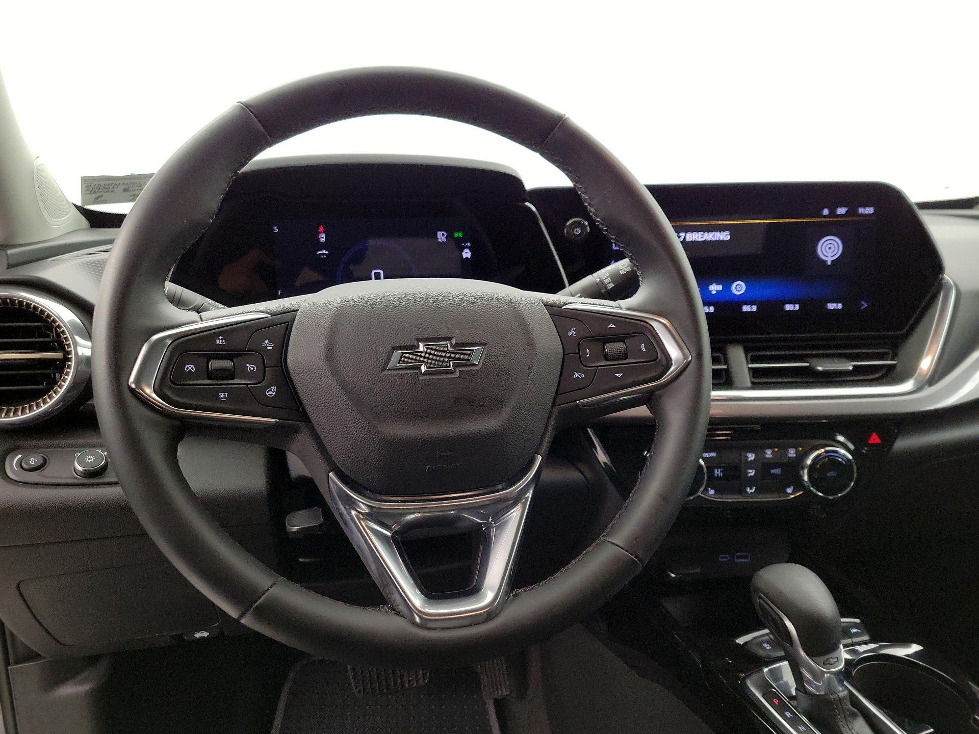 Thumbnail: 2025 Chevrolet Trax - 10