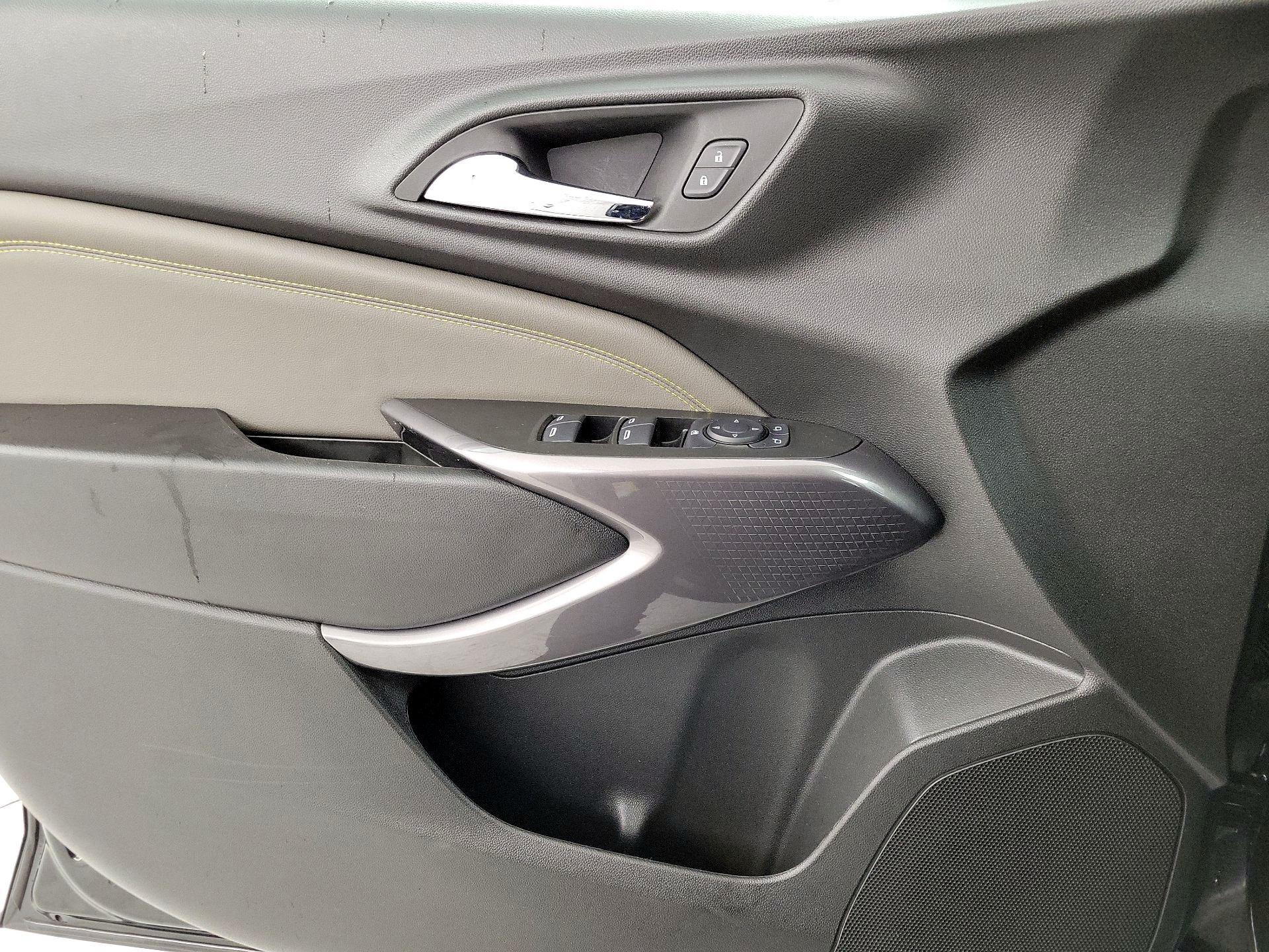 Thumbnail: 2025 Chevrolet Trax - 12