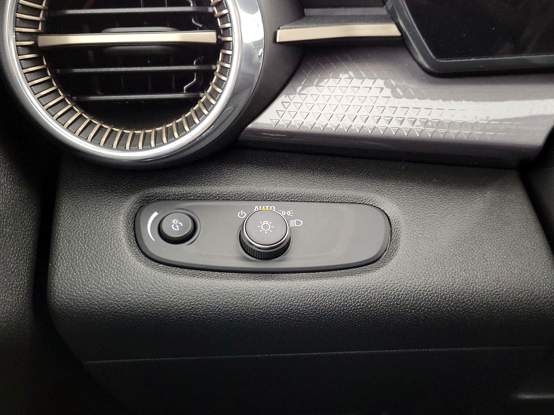 Thumbnail: 2025 Chevrolet Trax - 13