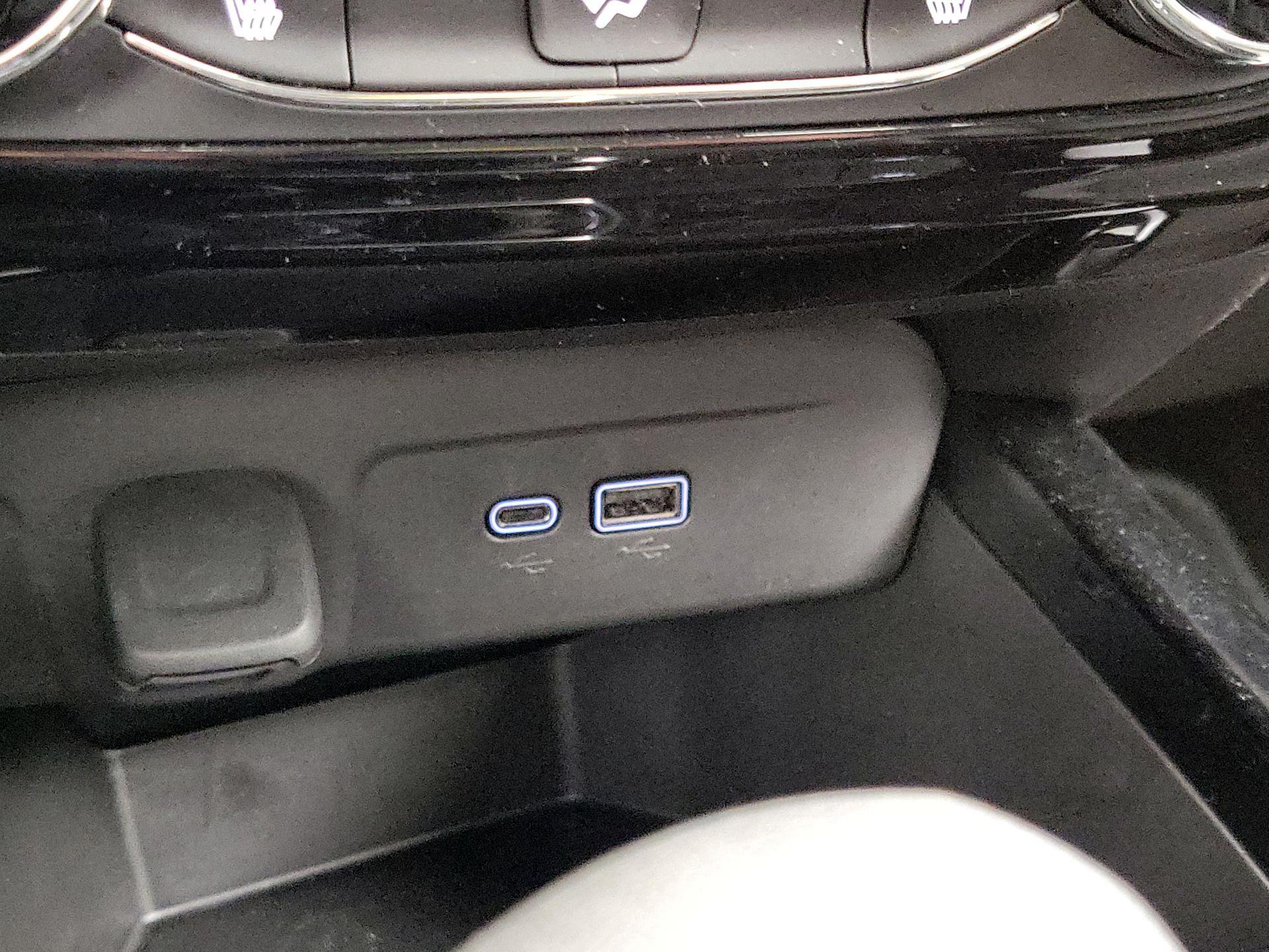 Thumbnail: 2025 Chevrolet Trax - 18