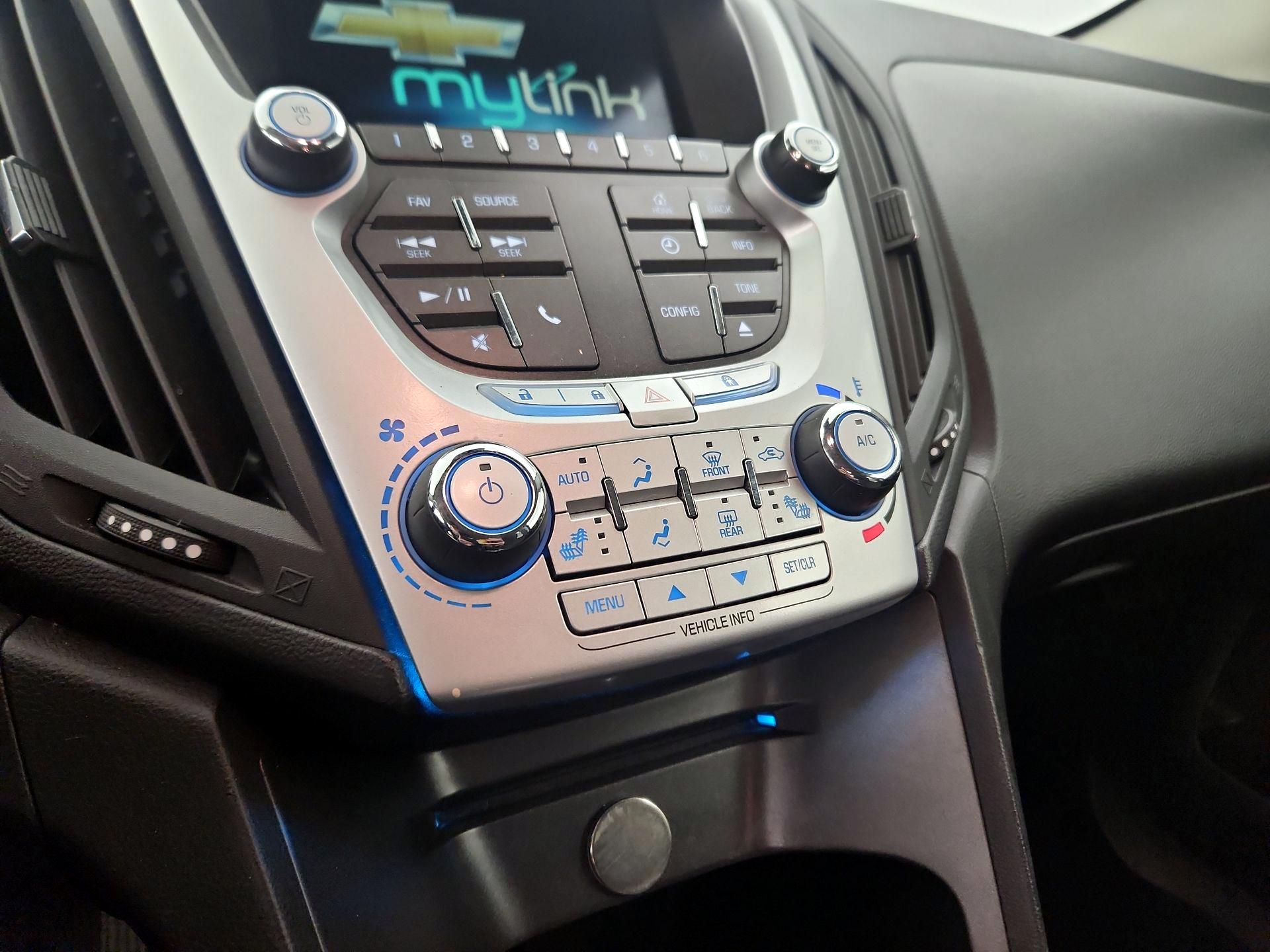 Thumbnail: 2015 Chevrolet Equinox - 16