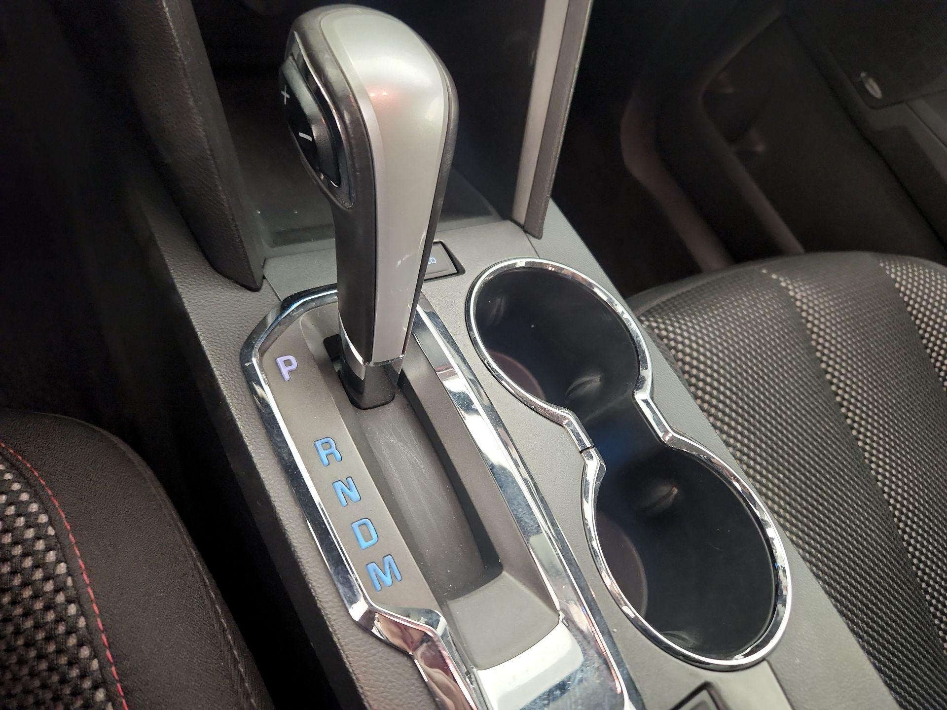 Thumbnail: 2015 Chevrolet Equinox - 17