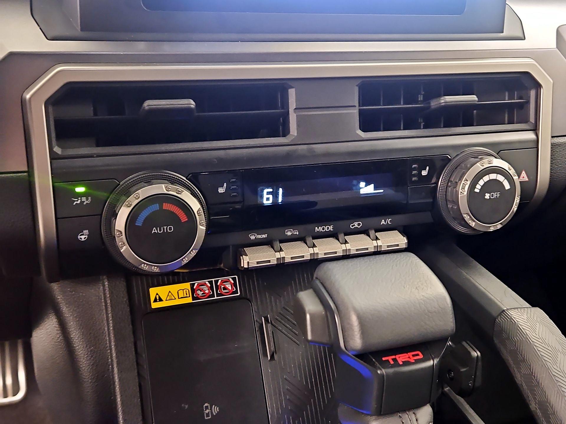 Thumbnail: 2025 Toyota 4Runner - 16