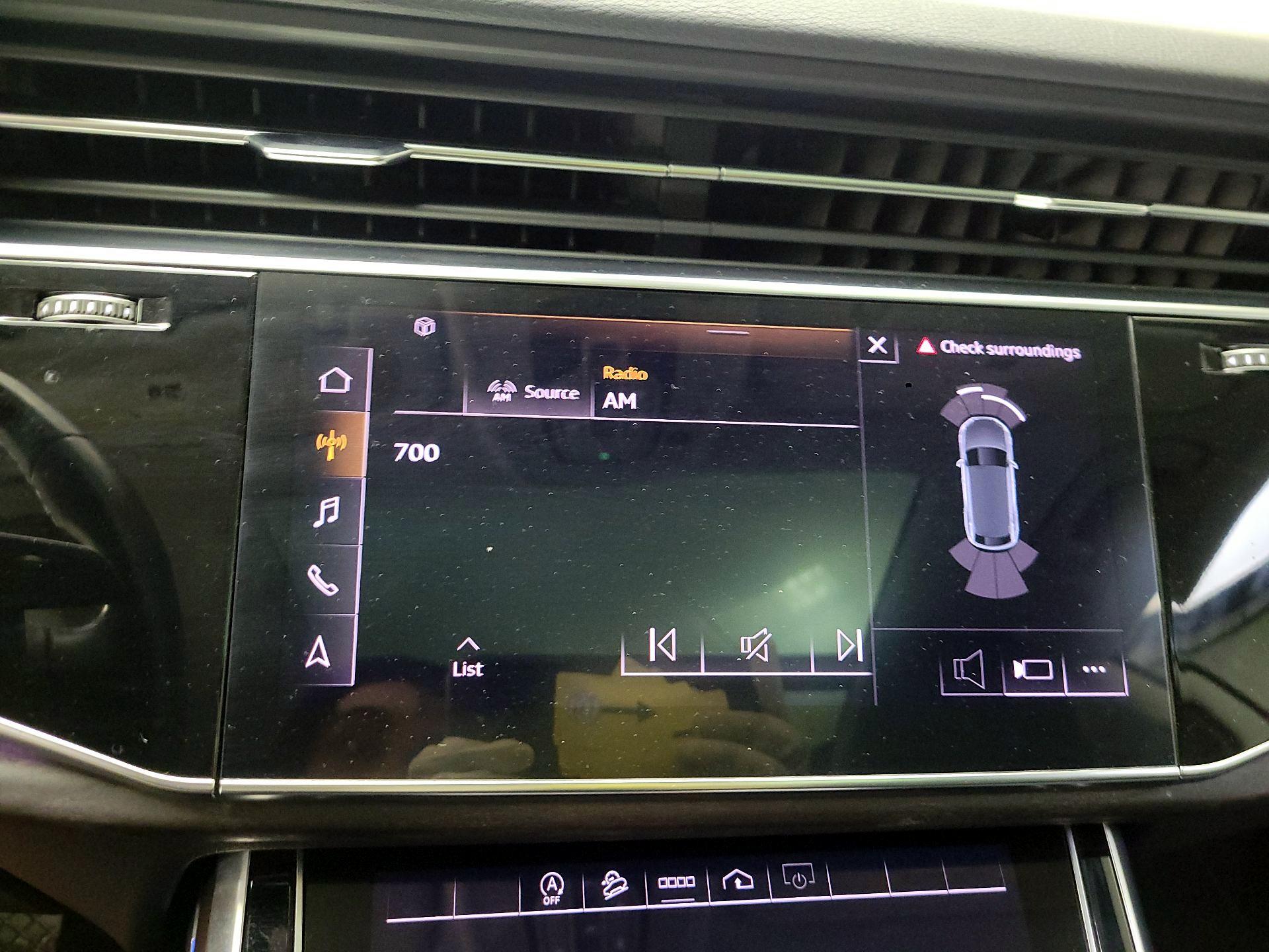 Thumbnail: 2021 Audi Q8 - 15