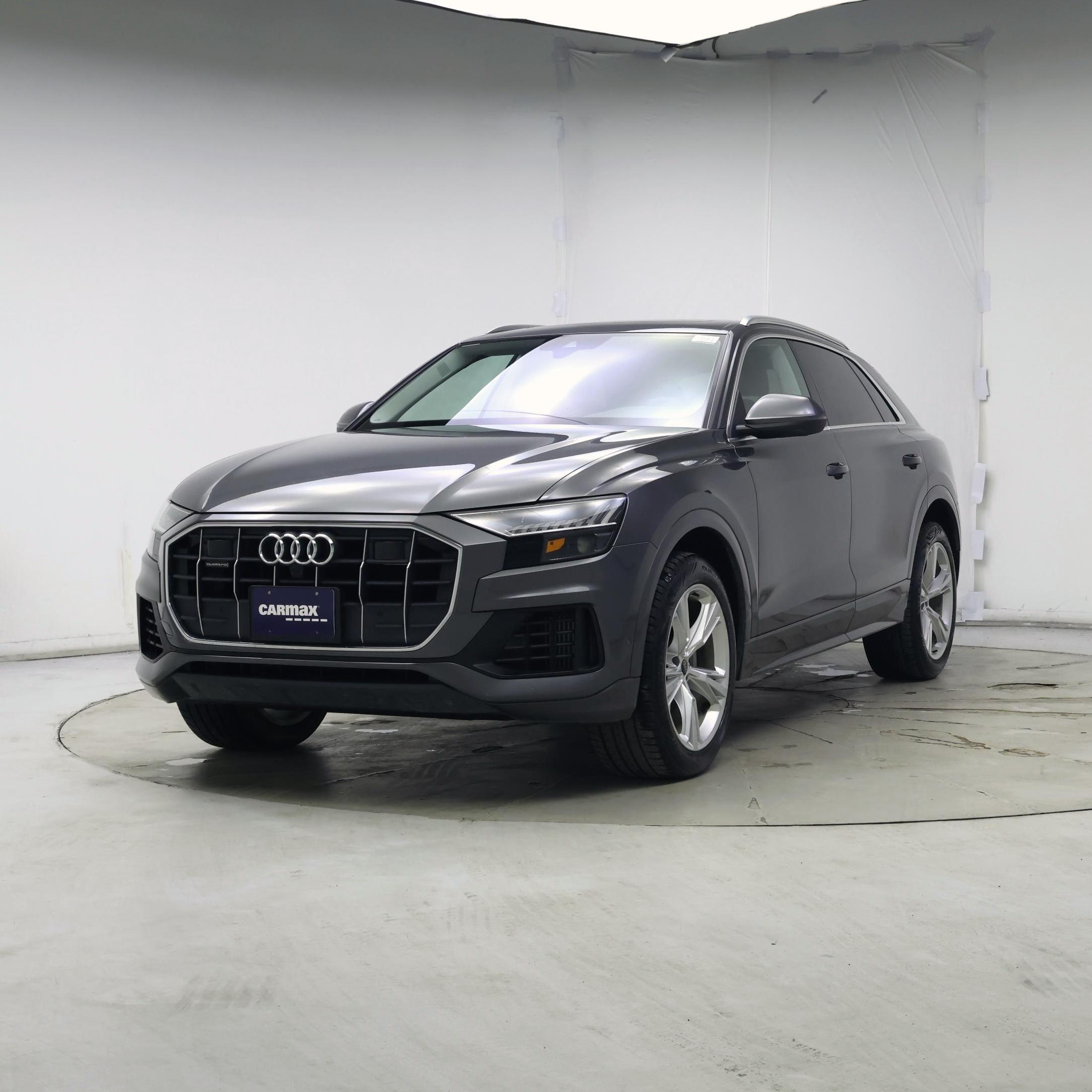 Thumbnail: 2021 Audi Q8 - 4